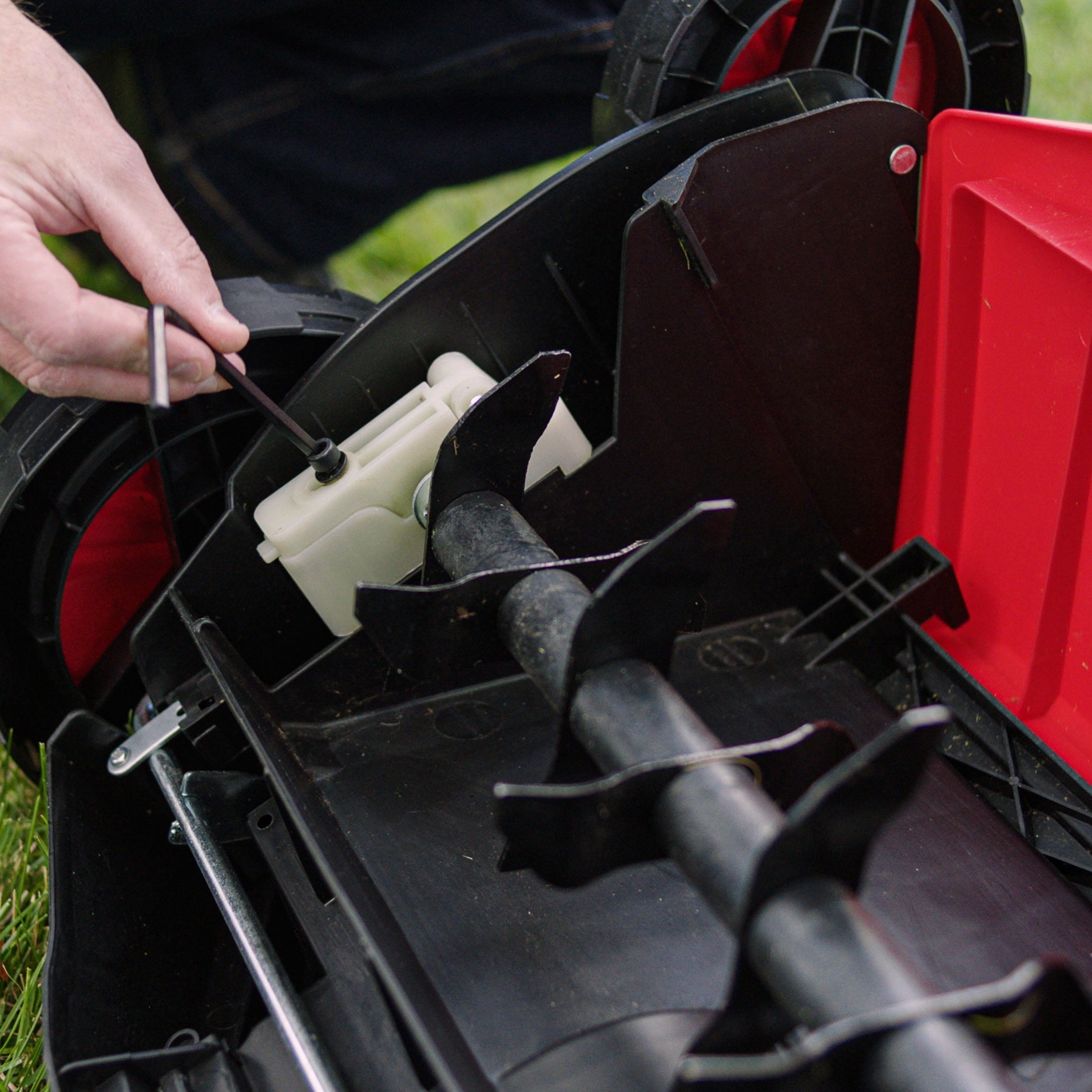 Hyper Tough 13-Amp Electric Lawn Dethatcher/Scarifier