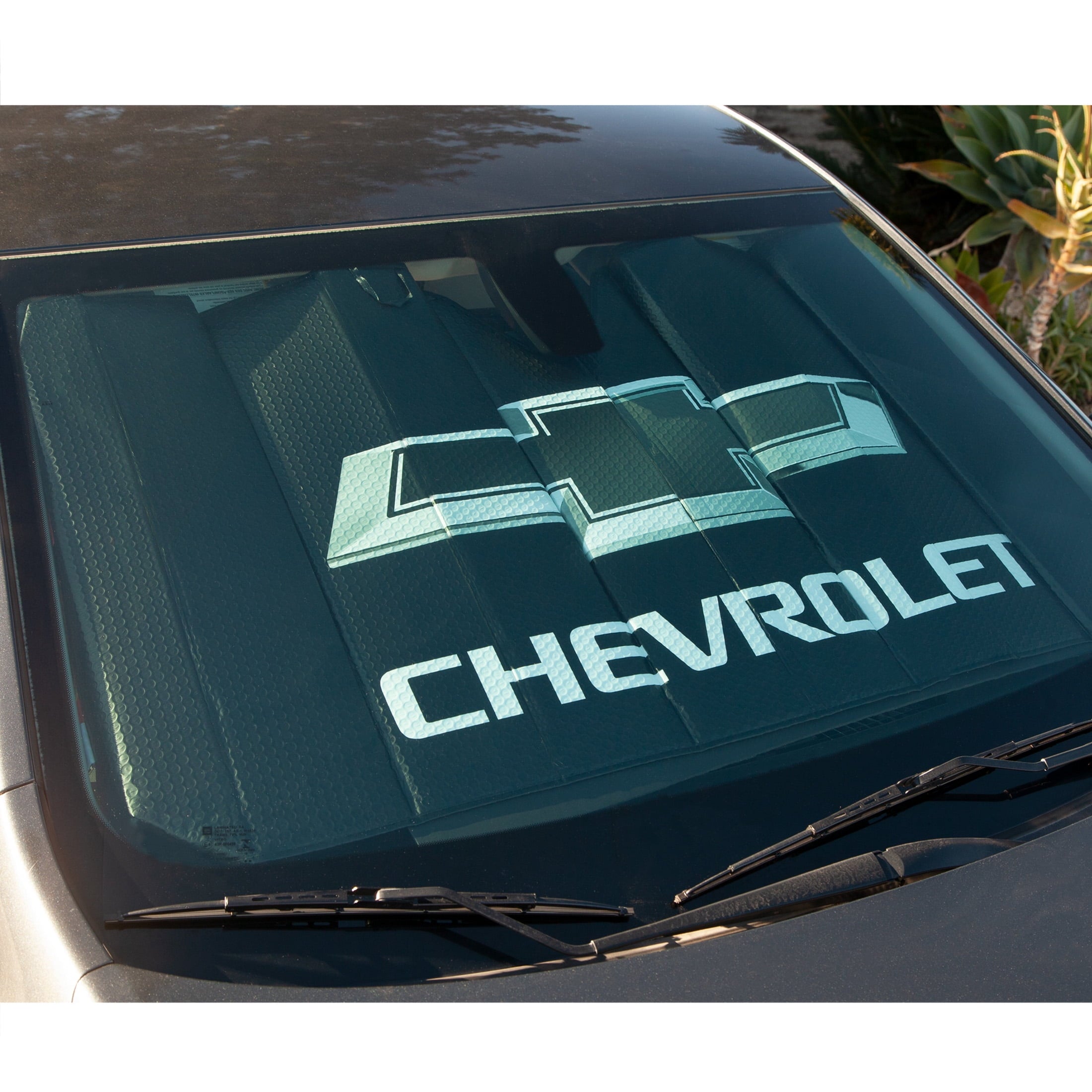 Plasticolor Chevy 58” x 27.5” Universal Fit Accordion Automotive Sunshade, Black, 1 Pc