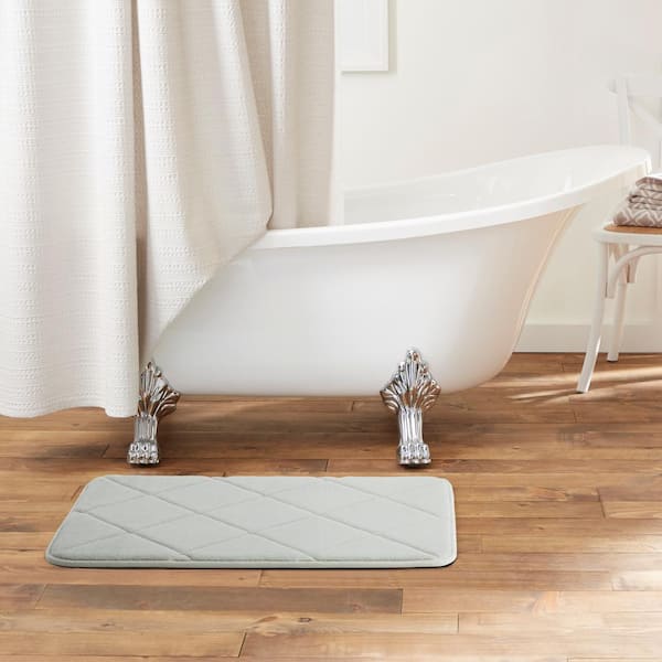 Capri Haven Light Gray 22 in. x 36 in. Machine Washable Memory Foam Bath Mat