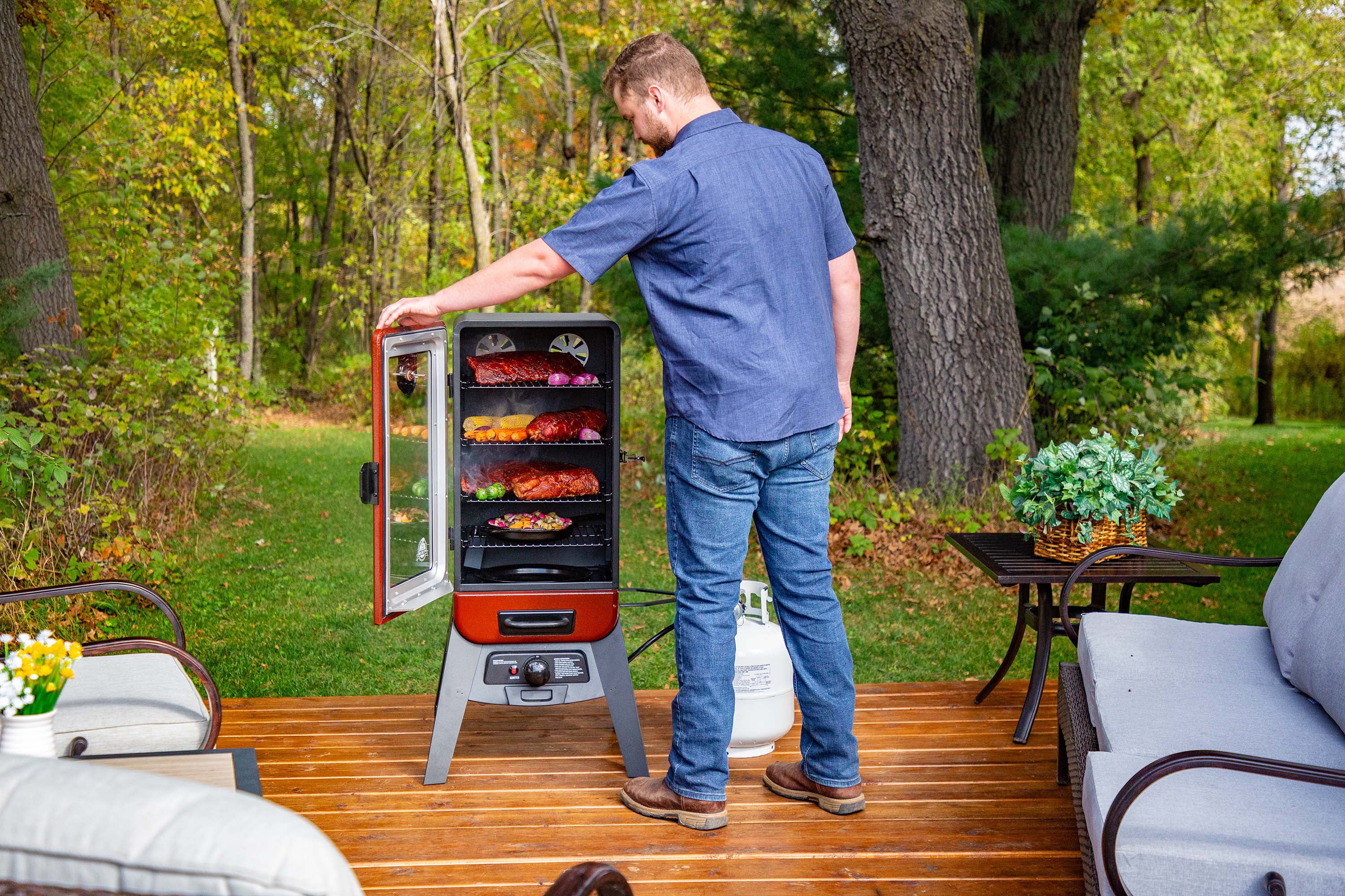 Pit Boss 3-Series Gas Smoker in Red Hammertone - PBV3G1