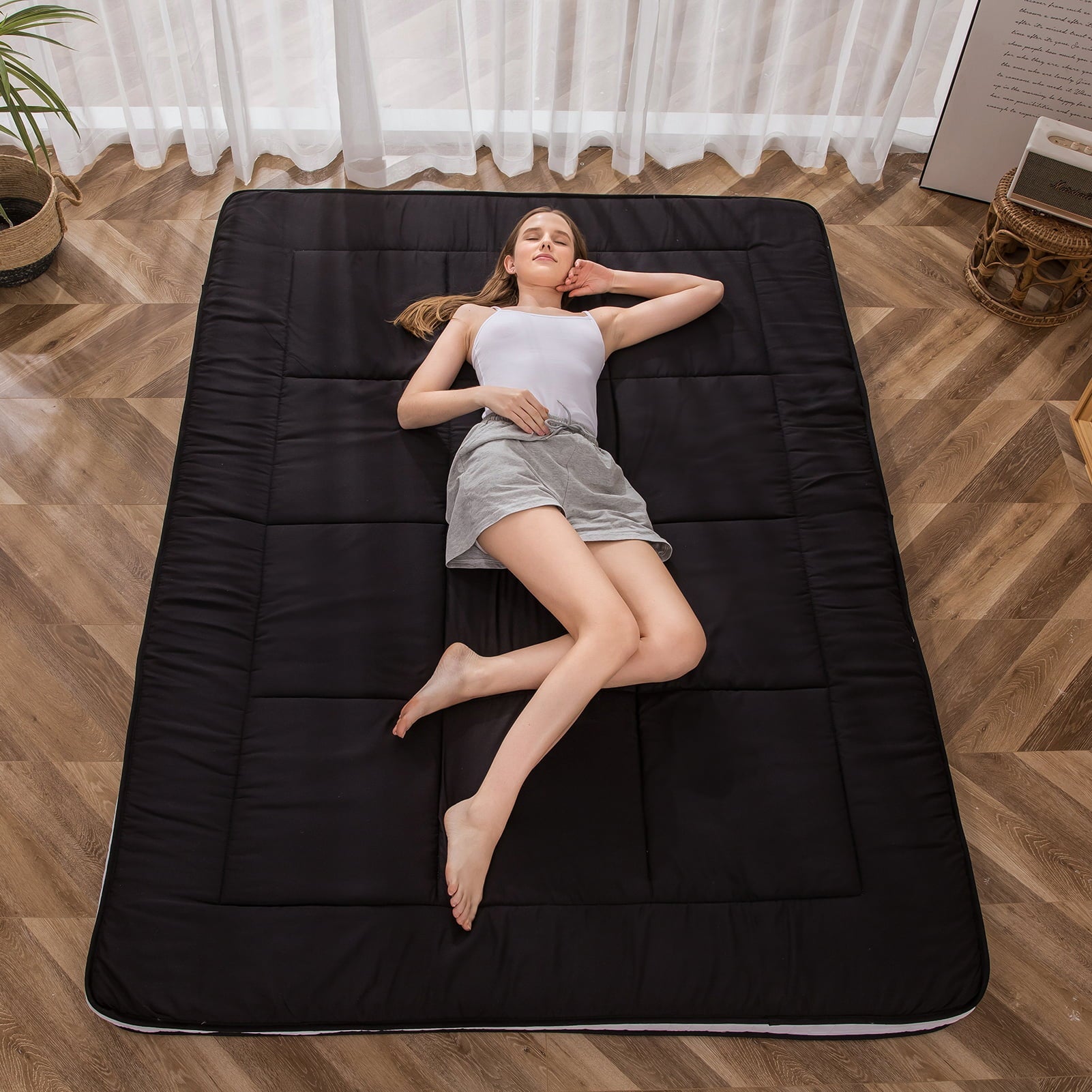Mattress, Padded Japanese Floor Mattress Quilted Bed Mattress Topper, Extra Thick Folding Sleeping Pad, Black, Twin