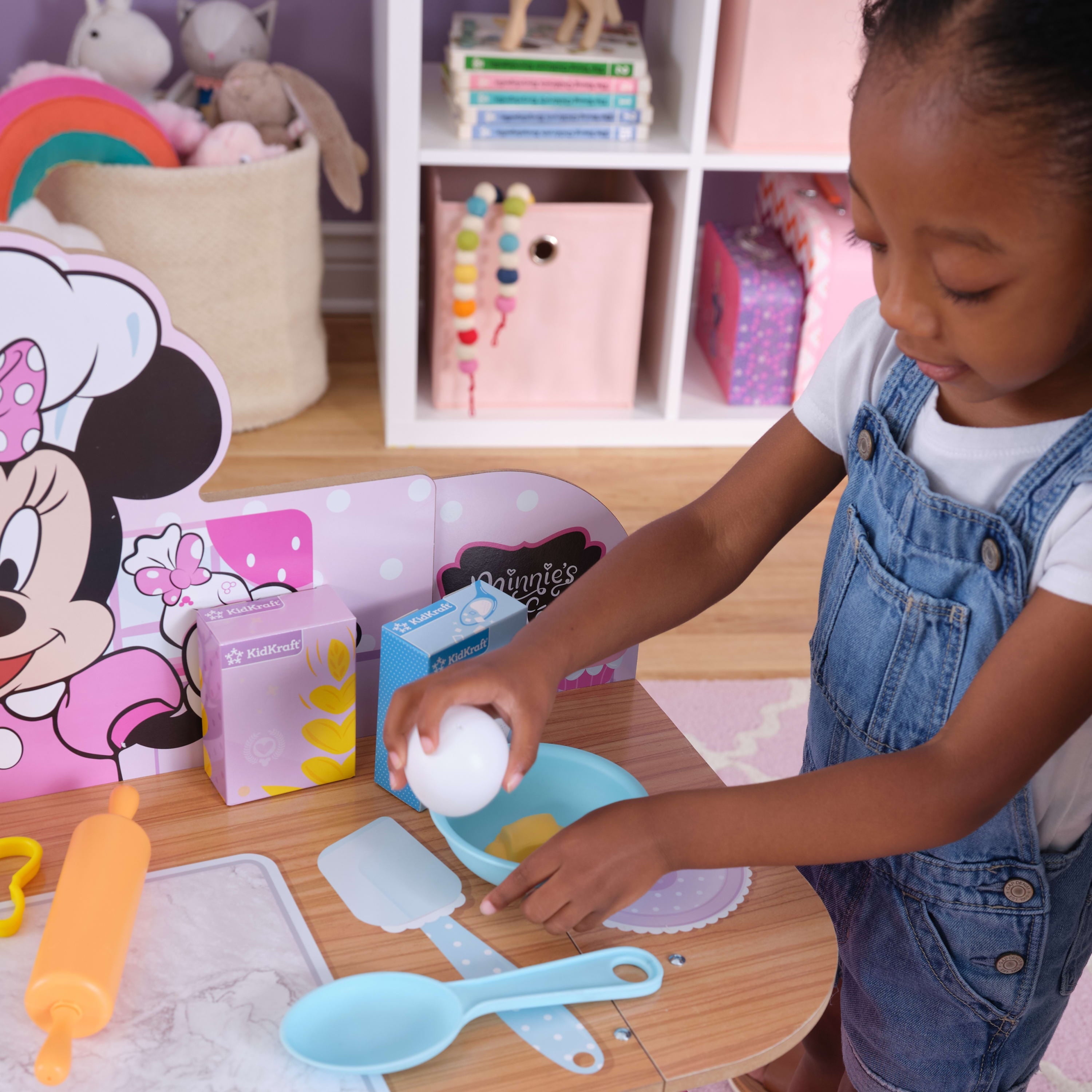 KidKraft Minnie Mouse Wooden Bakery & Café Toddler Play Kitchen