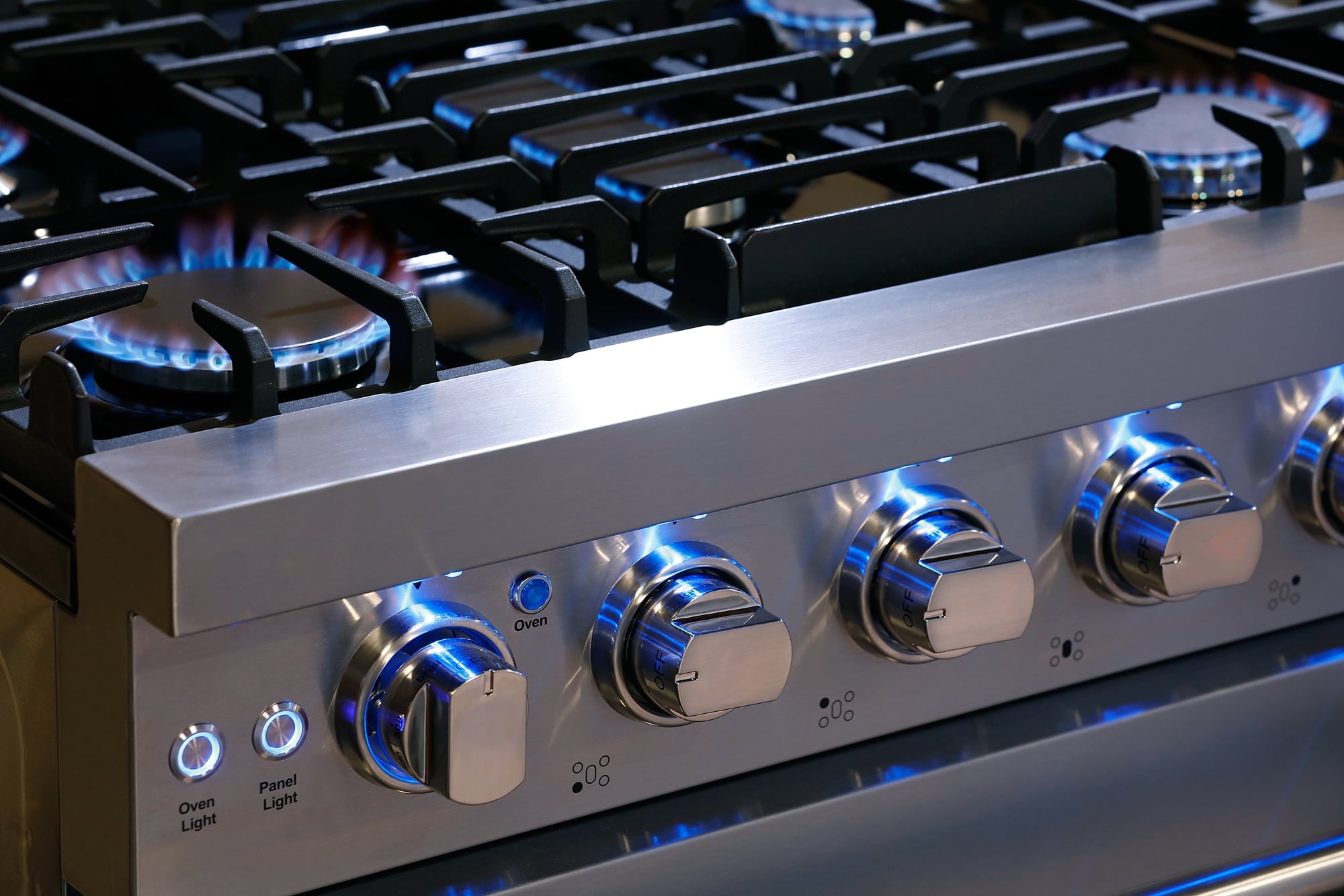 Cosmo 30 Inch 4.5 Cubic Foot Gas Range Kitchen Stove Convection Oven with 5 Sealed Burners