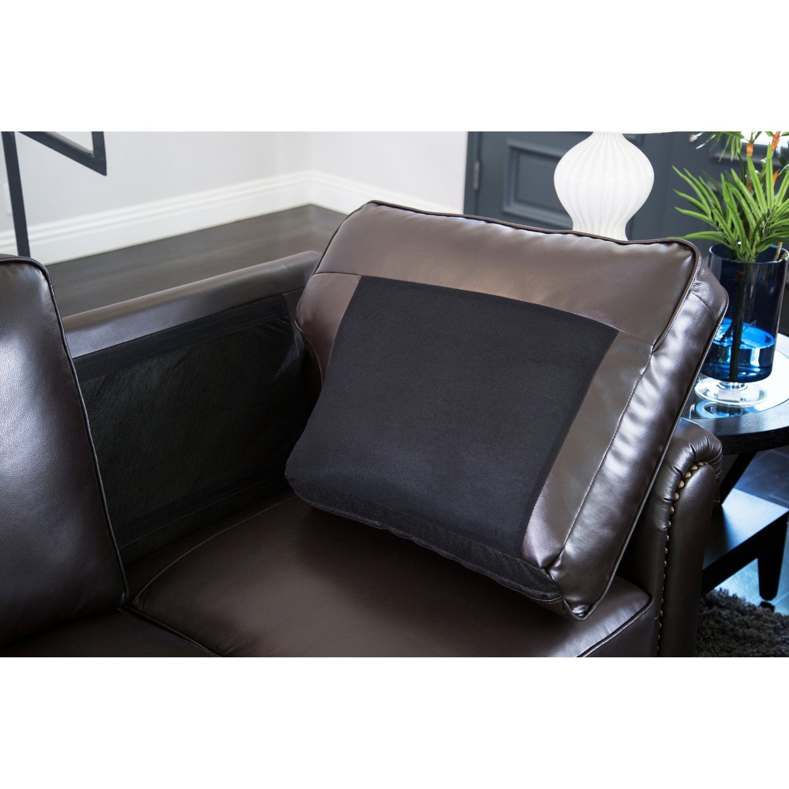 Devon & Claire Bellagio Leather Loveseat