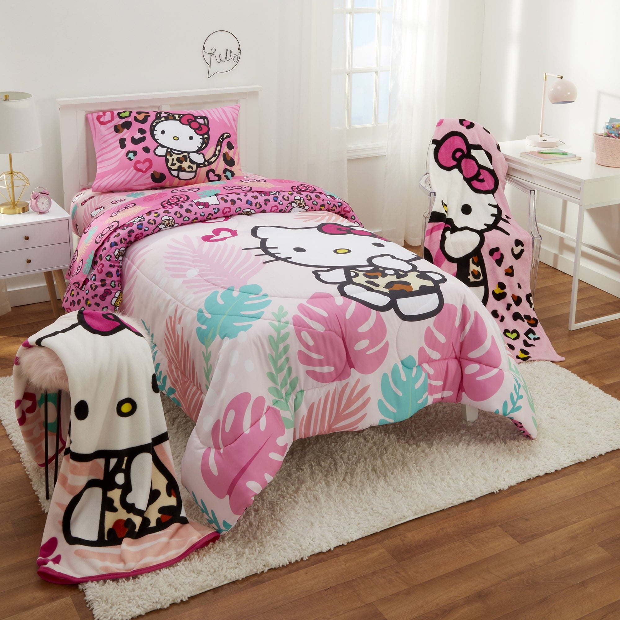 Hello Kitty Kids Fleece Throw Blanket, 46 x 60, Pink, Sanrio