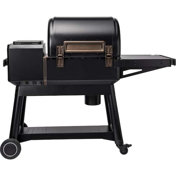 Ironwood Wi-Fi Pellet Grill and Smoker in Black