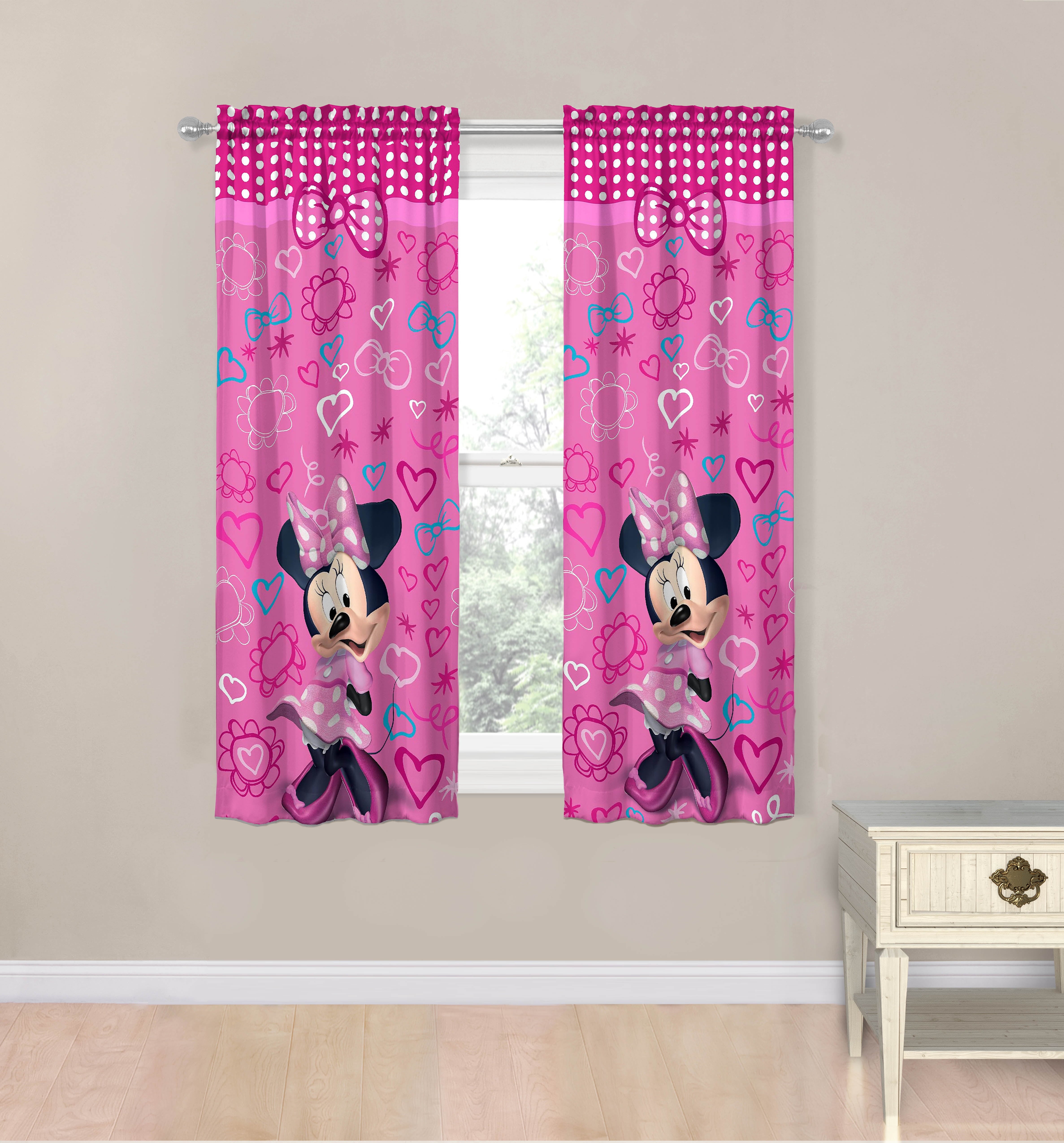 Disney Minnie Mouse Bow-tique Pink 63