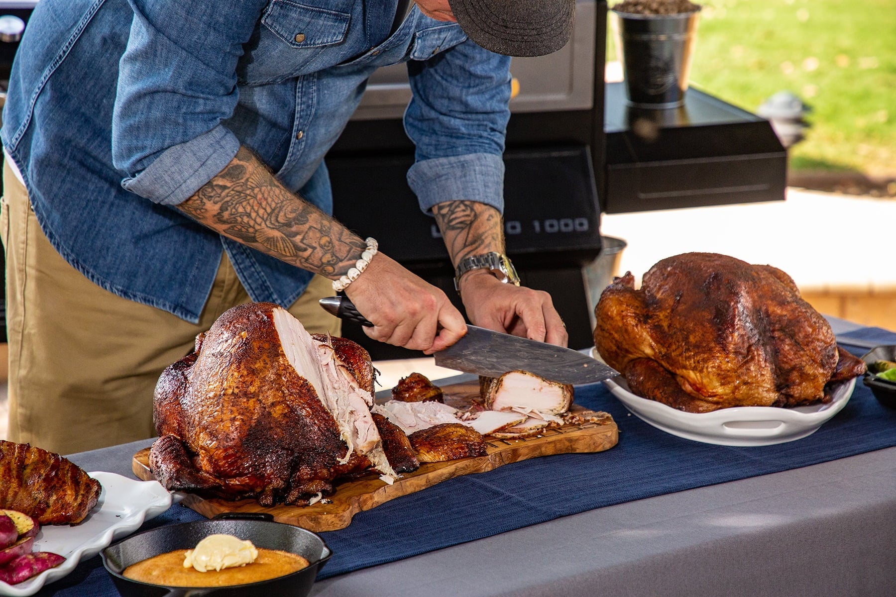 Boss Platinum Laredo 1000 Sq. in. Wi-Fi? and Bluetooth? Enabled Wood Pellet Grill and Smoker