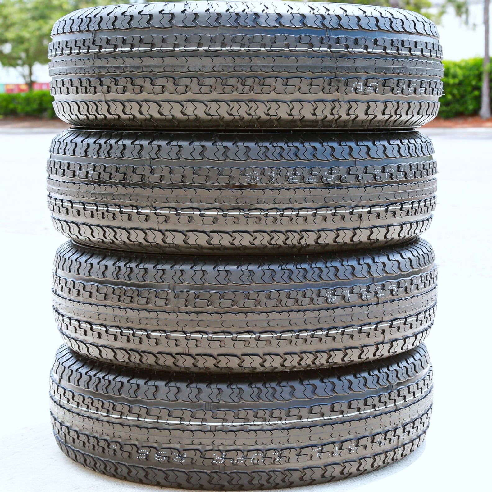 Cargo Max YT301 Steel Belted ST 205/75R15 Load D 8 Ply Trailer Tire