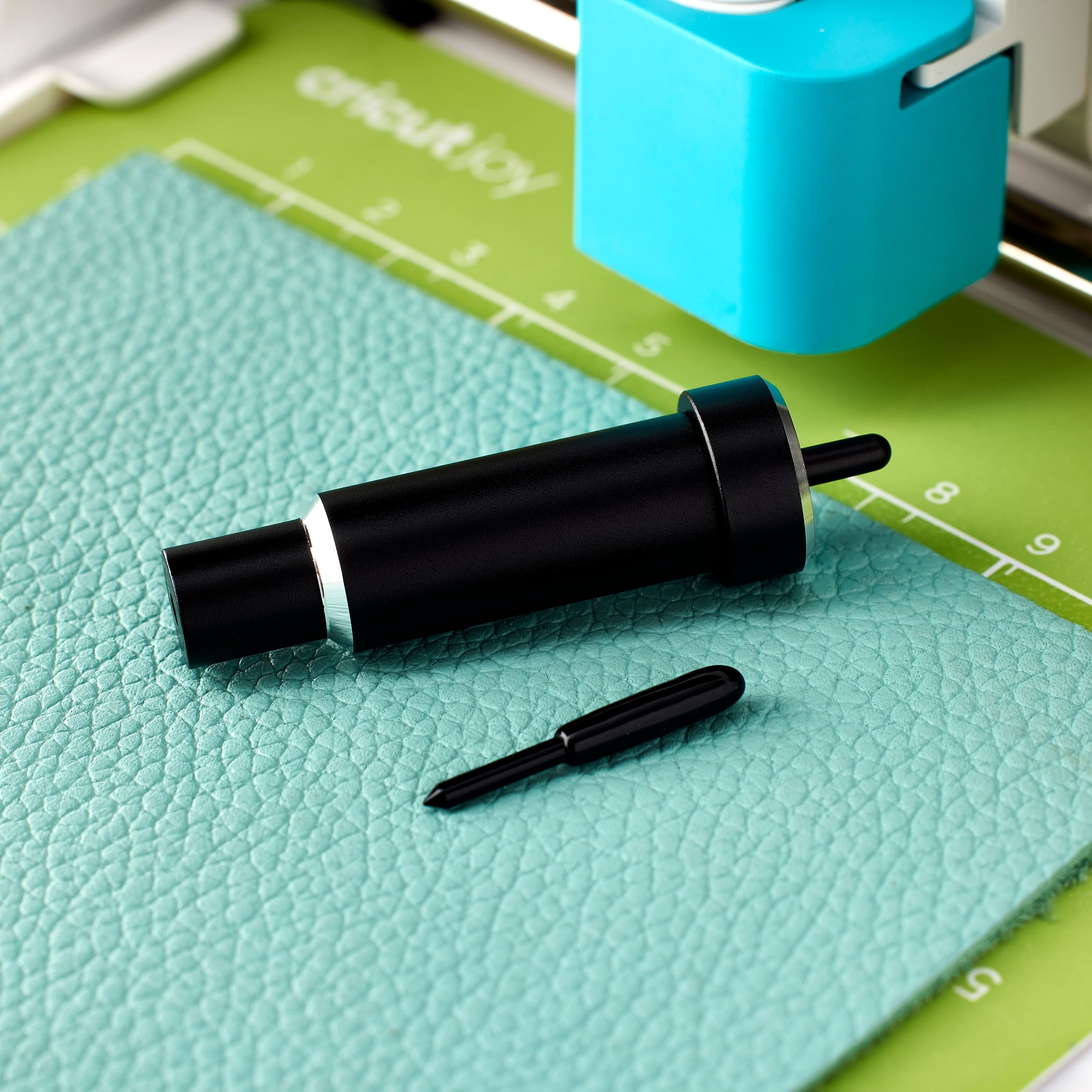 6 Pack: Cricut® Explore® Deep Cut Blade & Housing