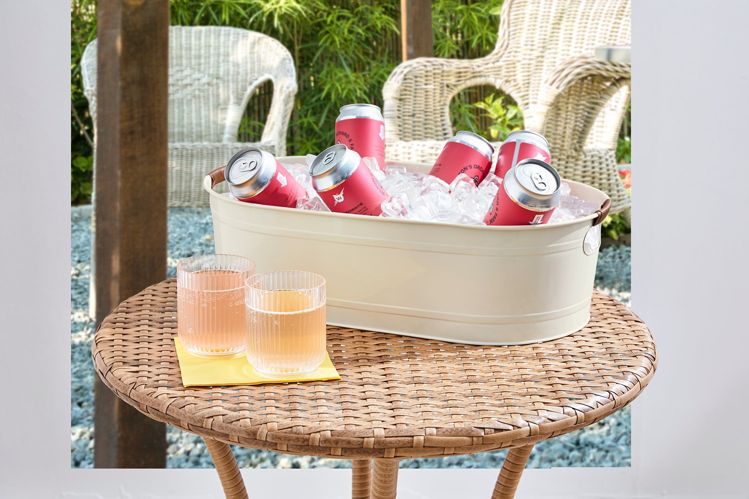 Better Homes & Gardens- White Medium Oval Galvanized Tub, 20.27 in L x 11.22 in W x 5.7 in H