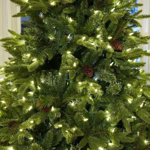 7.5' Hayden Pine Pre-Lit Christmas Tree 700 Warm White 3199 Branch Tips