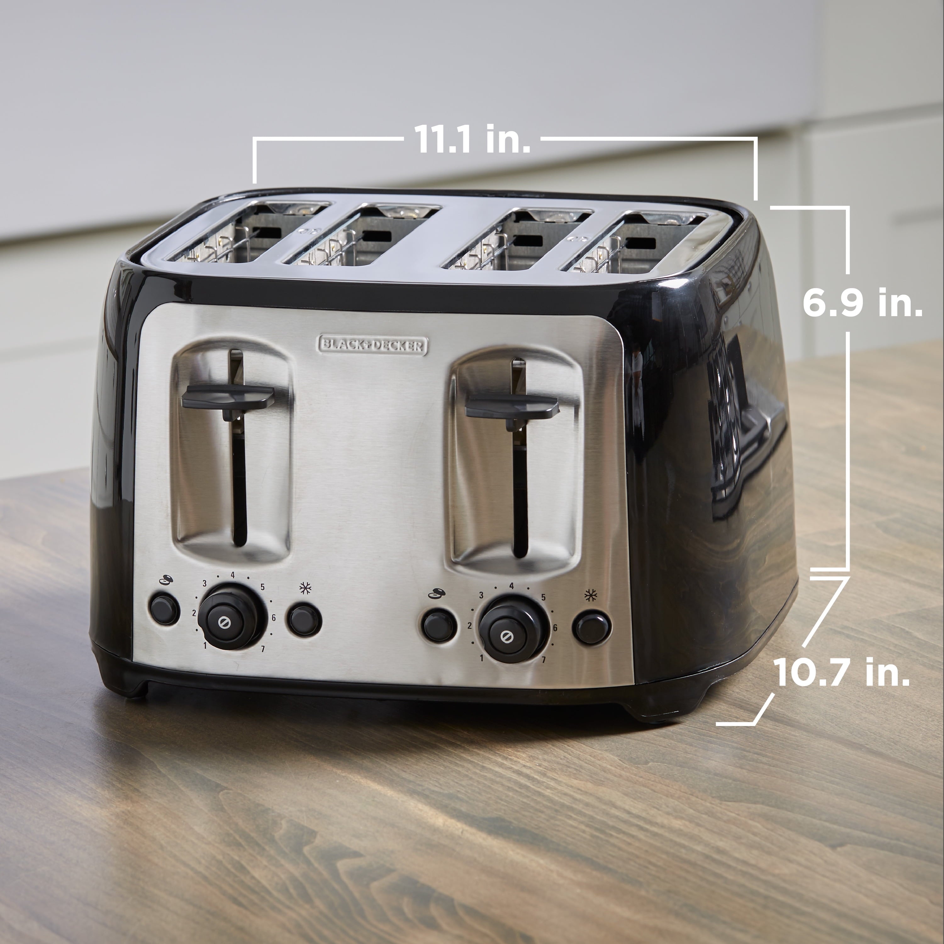 BLACK+DECKER 4-Slice Toaster with Extra-Wide Slots, Black/Silver, TR1478BD