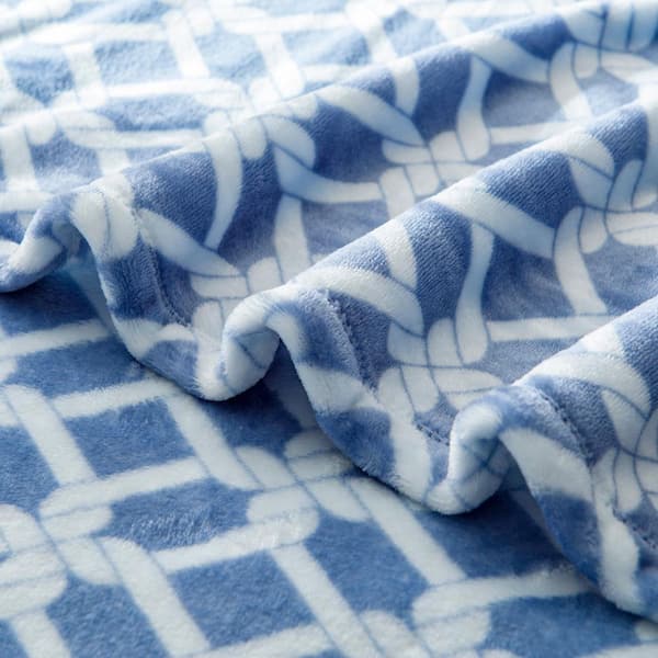 Plaid Navy Flannel Sherpa 80 in. x 90 in. Throw Bed Blanket