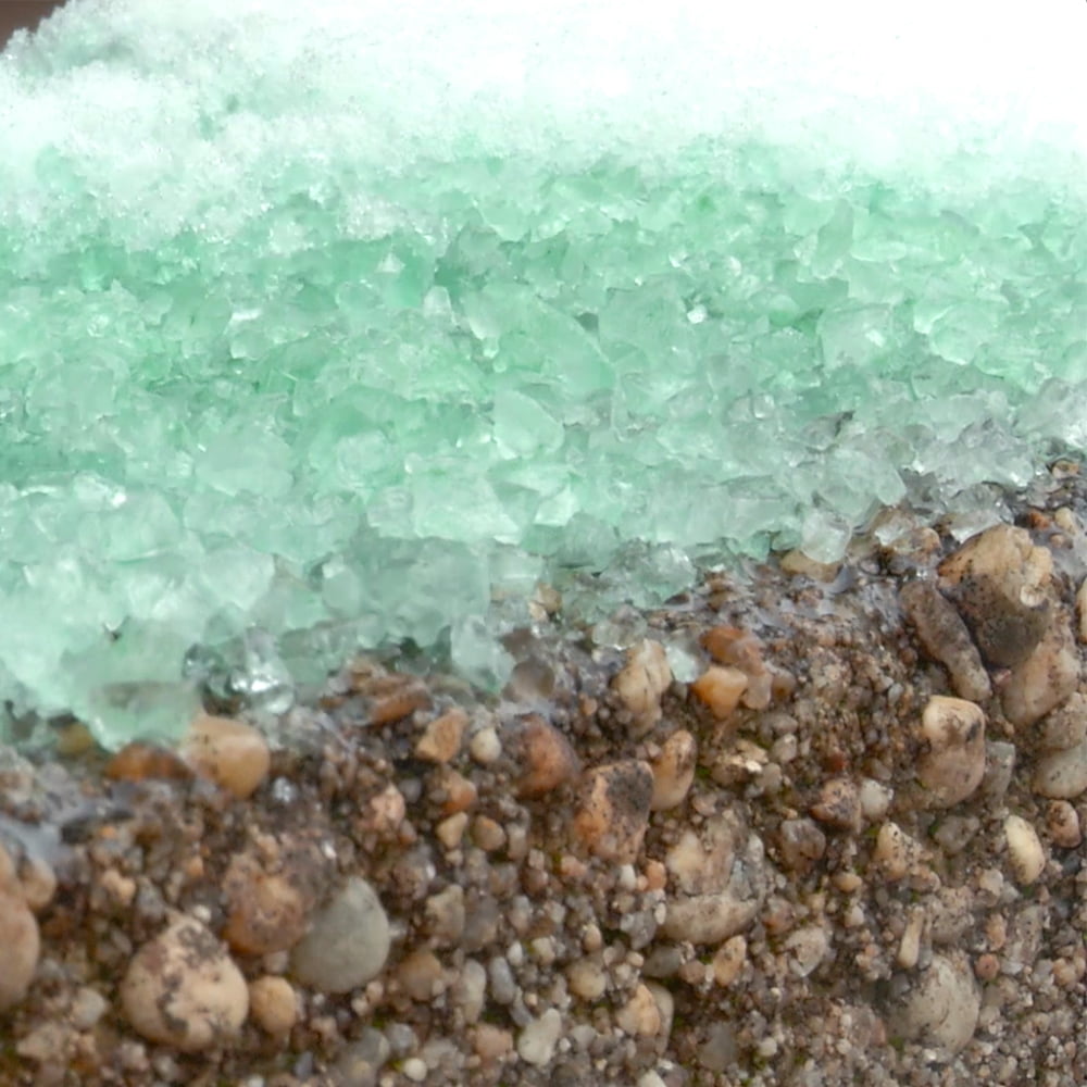 Snow Joe 20lb Pet-Safer Blend Premium Ice Melt