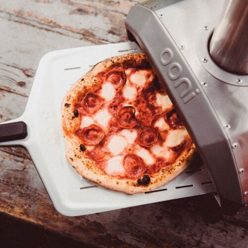 Ooni Karu 12 Multi-Fuel Pizza Oven.