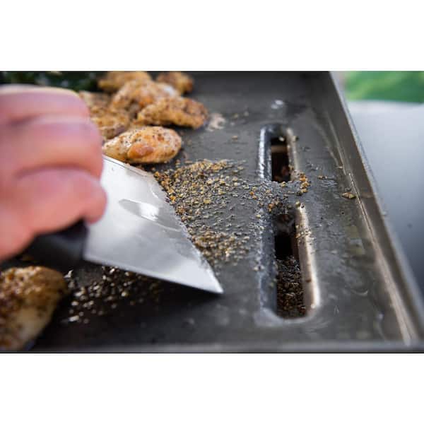 Daytona 3-Burner 30 in. Propane Gas Griddle in Black with Lid