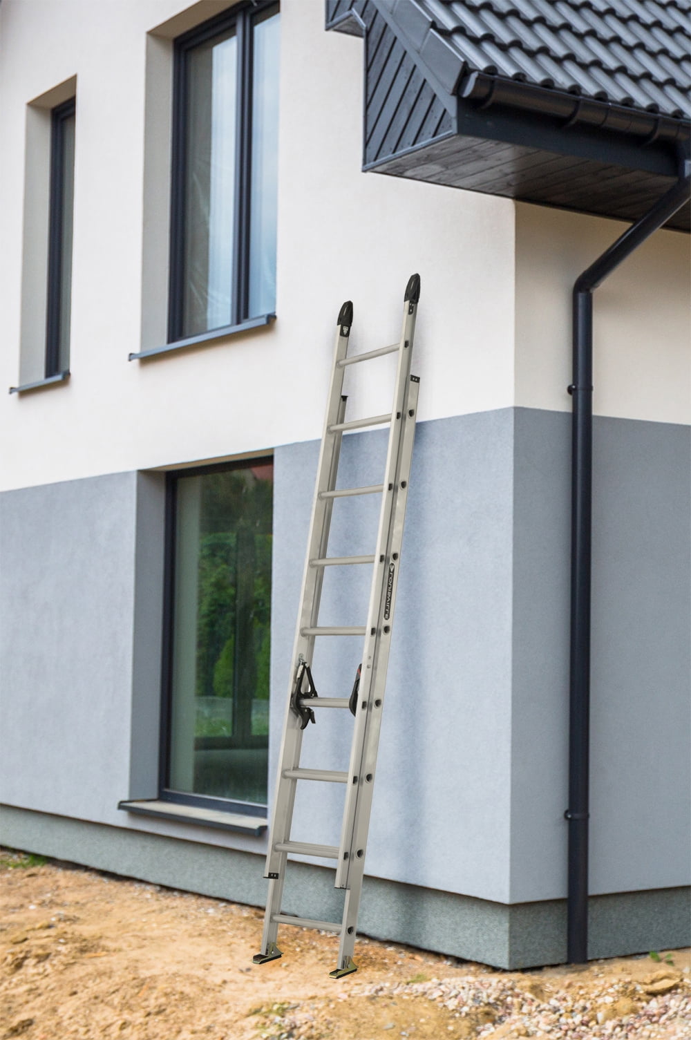 Louisville Ladder 16’ Aluminum Extension, 15' Reach, 225 lbs Load Capacity, W-2222-16PG