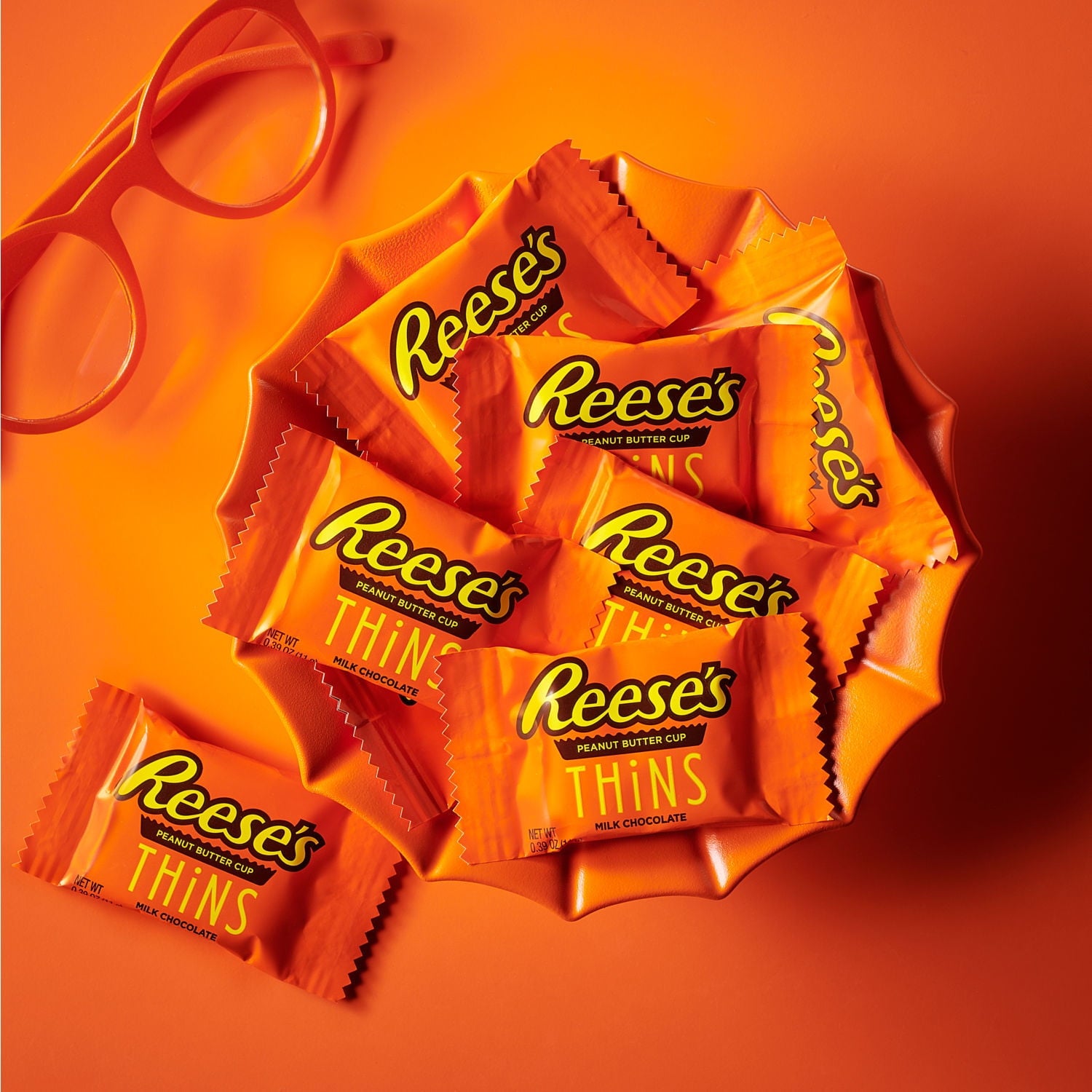 Reese's Thins Milk Chocolate Peanut Butter Cups Candy, Family Pack 12.03 oz