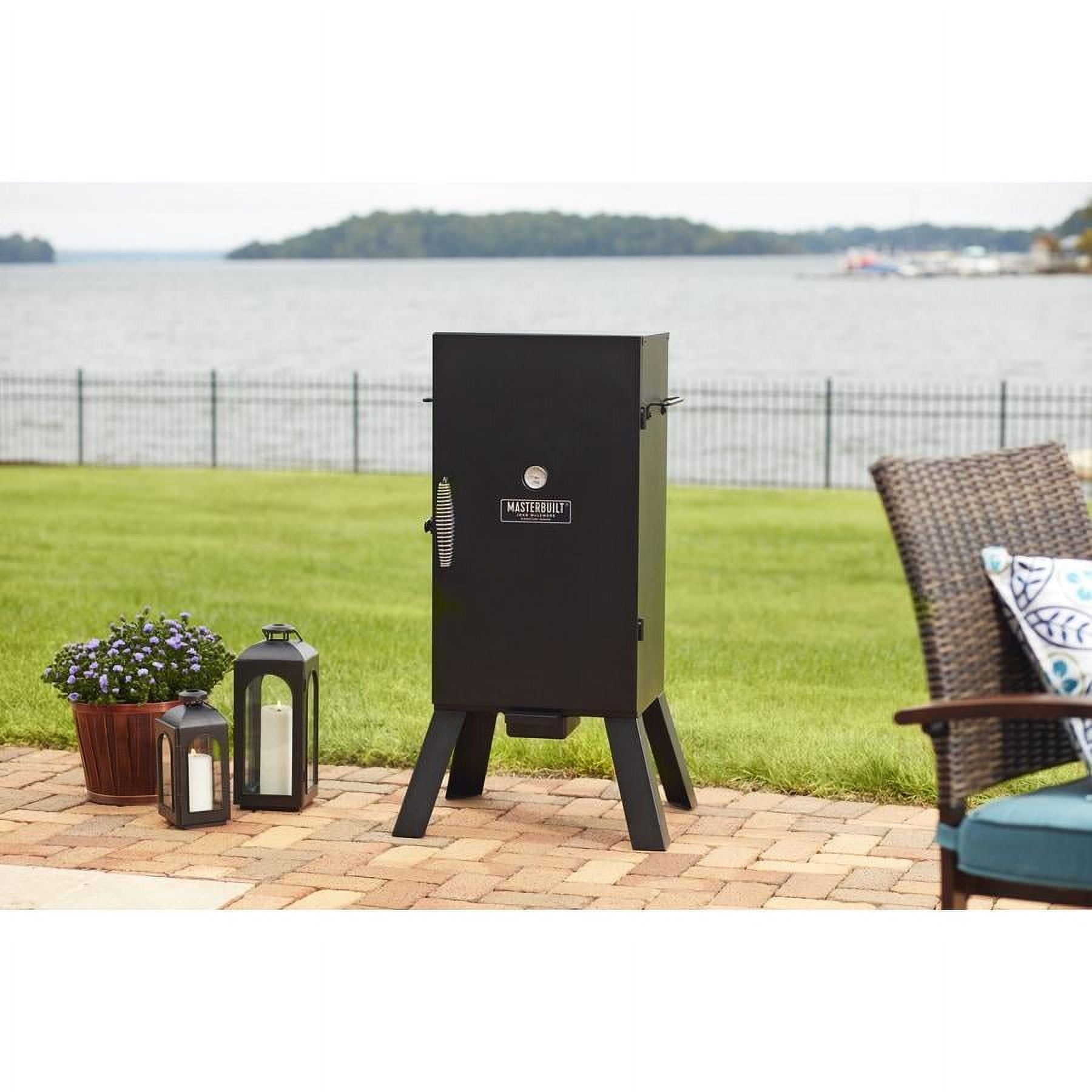 Masterbuilt 536.3-sq in Black Electric Smoker
