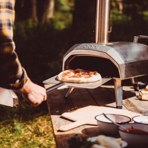 Ooni Karu 12 Multi-Fuel Pizza Oven.