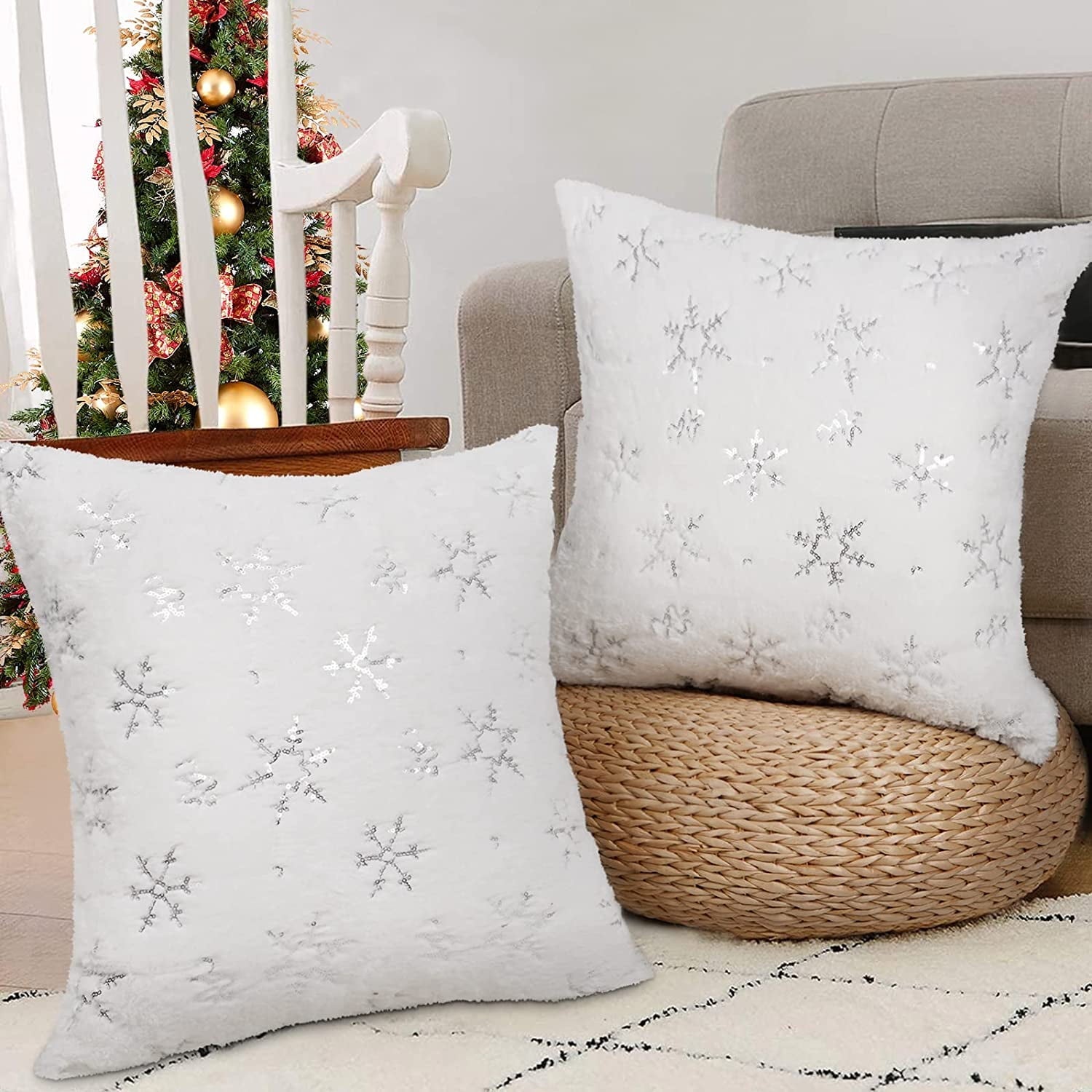 BLEUM CADE White Christmas Pillow Covers，Plush Snowflakes Sequins Holiday Throw Pillow Covers Set of 2，Winter Xmas Decorative Pillow Covers for Couch，18x18inch