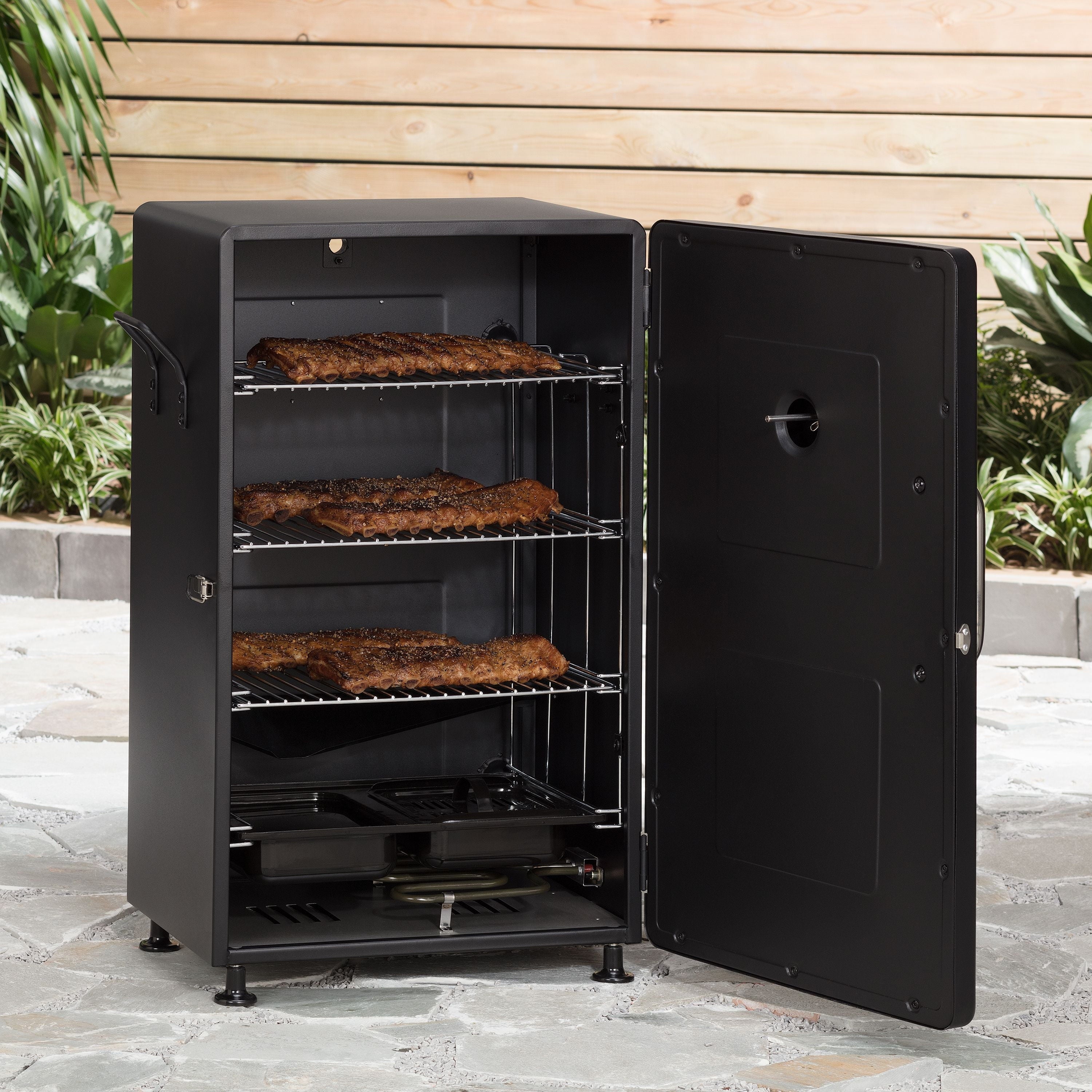 Landmann Smoky Mountain Series 26 Inch Electric Smoker