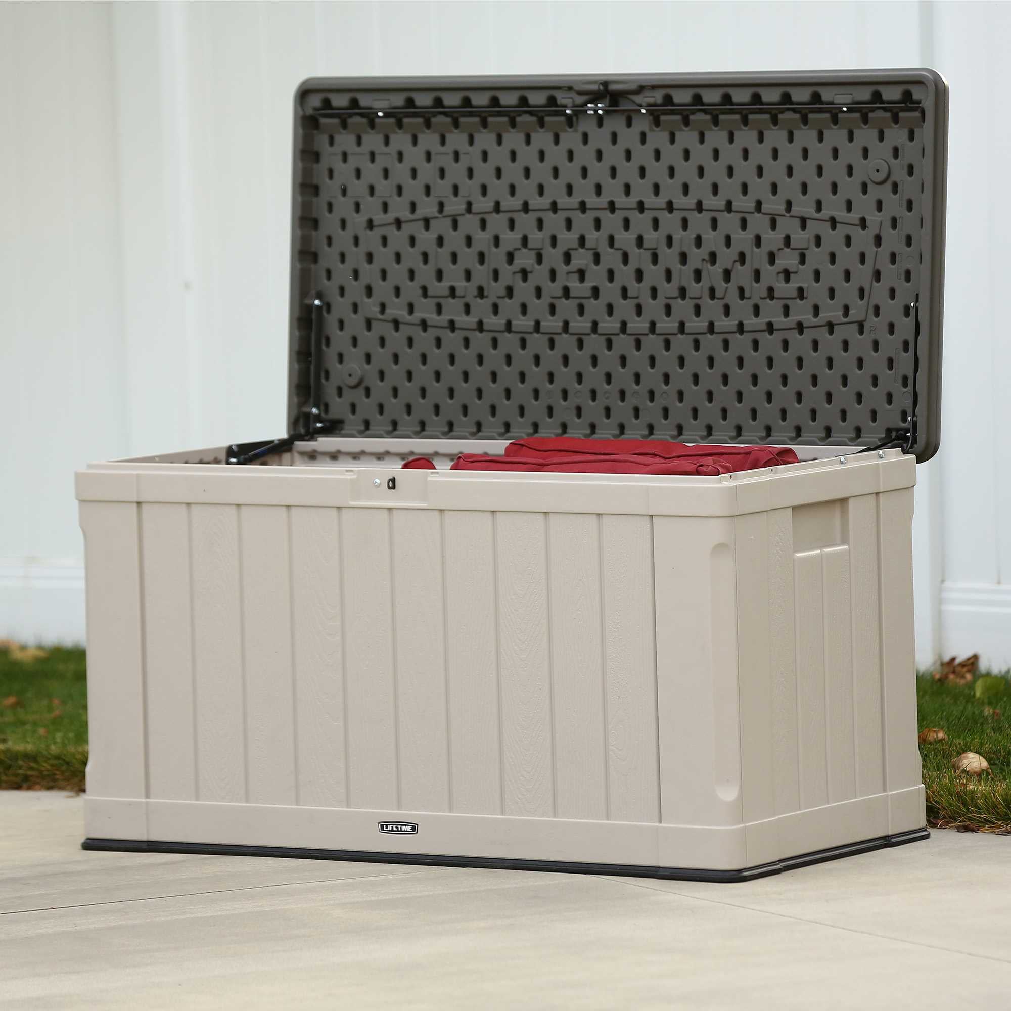 Lifetime Heavy-Duty 116 Gallon Plastic Deck Box, Desert Sand