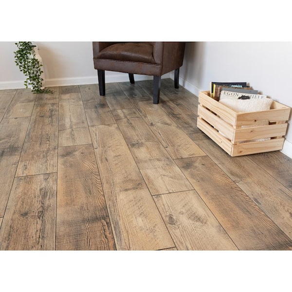 Fair Locomotive Wood 12 mm T x 8 in. W Waterproof Laminate Wood Flooring (15.9 sqft/case)