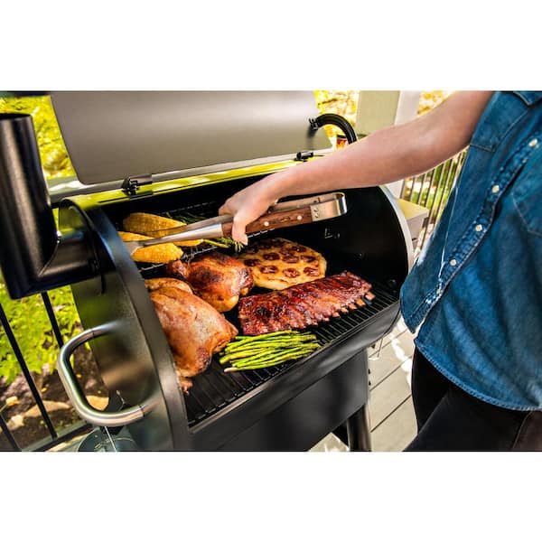 Pro 575 Wifi Pellet Grill and Smoker in Bronze