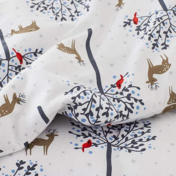 Company Cotton Grazing Deer Velvet Flannel White Multi Cotton Queen Fitted Sheet