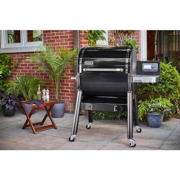 SmokeFire EX4 Wood Fired Pellet Smart Grill in Black (2nd Gen)