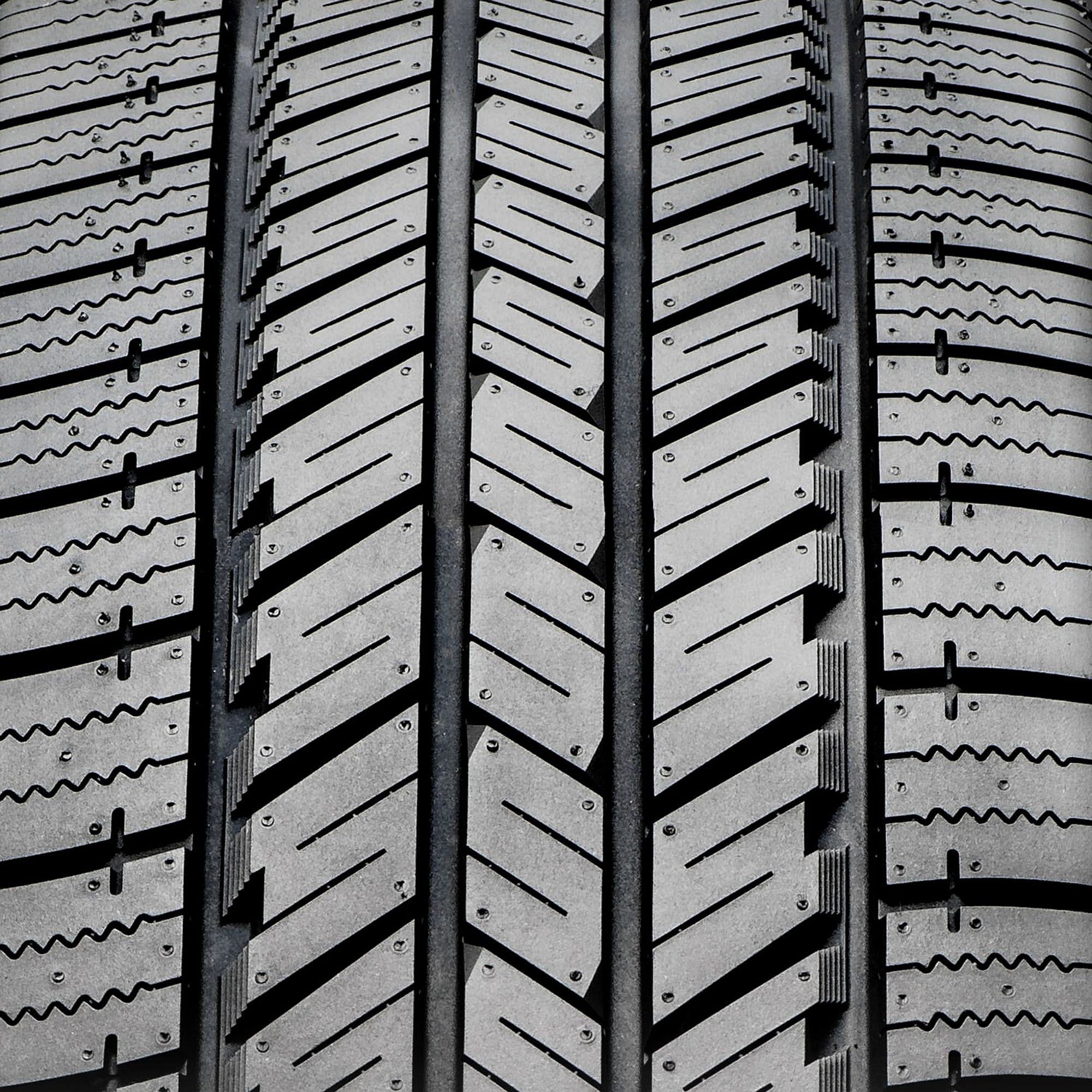 BlackHawk Hiscend-H HT01 All Season 245/65R17 107T Light Truck Tire