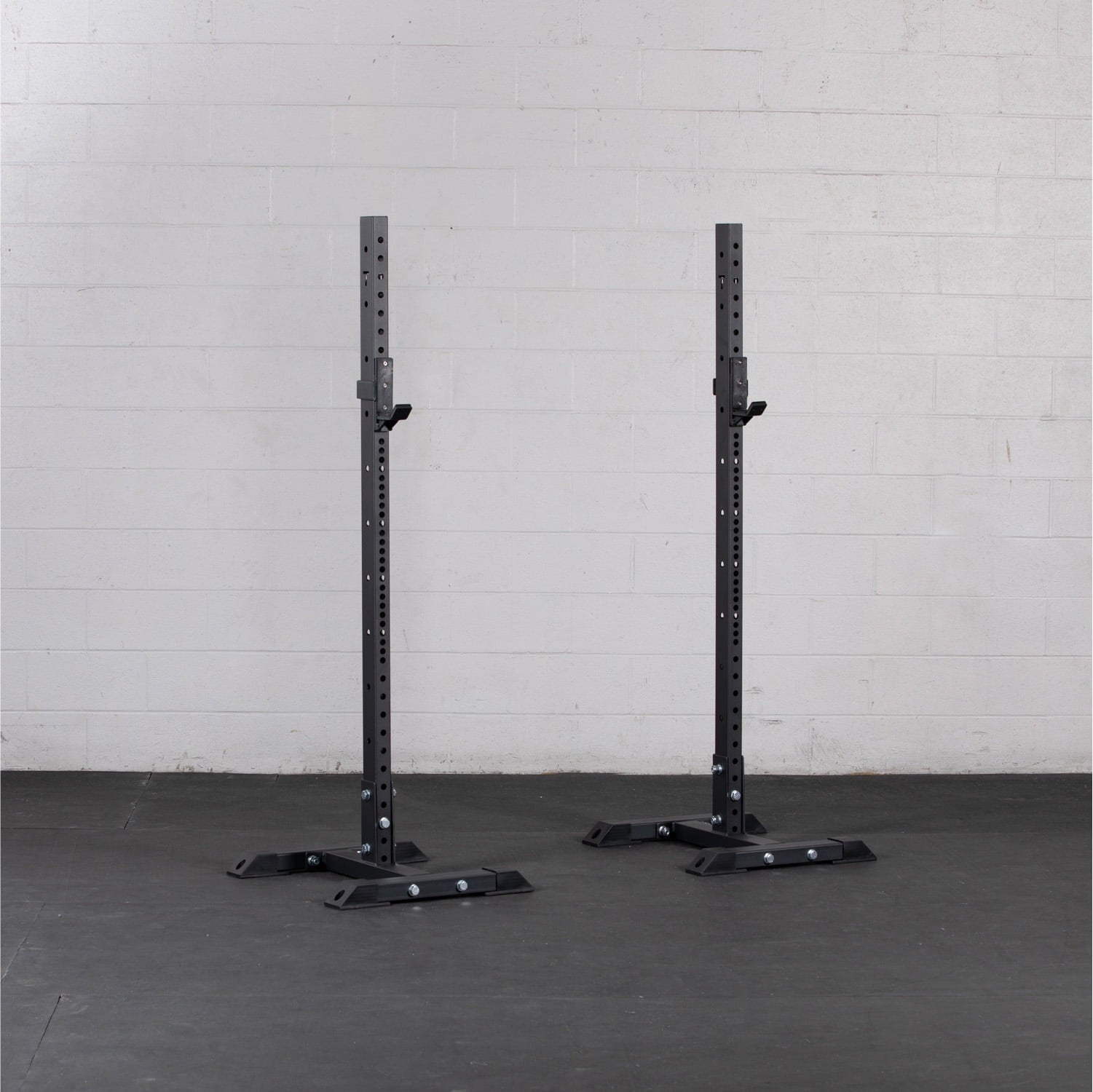 Titan Fitness T-3 Series Independent Squat Stand J-Hooks
