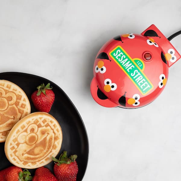 Sesame Street 'Elmo' Red Mini American Waffle Maker
