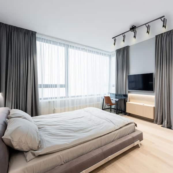 Lianello 3 ft. 5-Light Black LED Track Lighting