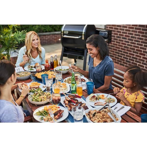 SmokeFire EX4 Wood Fired Pellet Smart Grill in Black (2nd Gen)