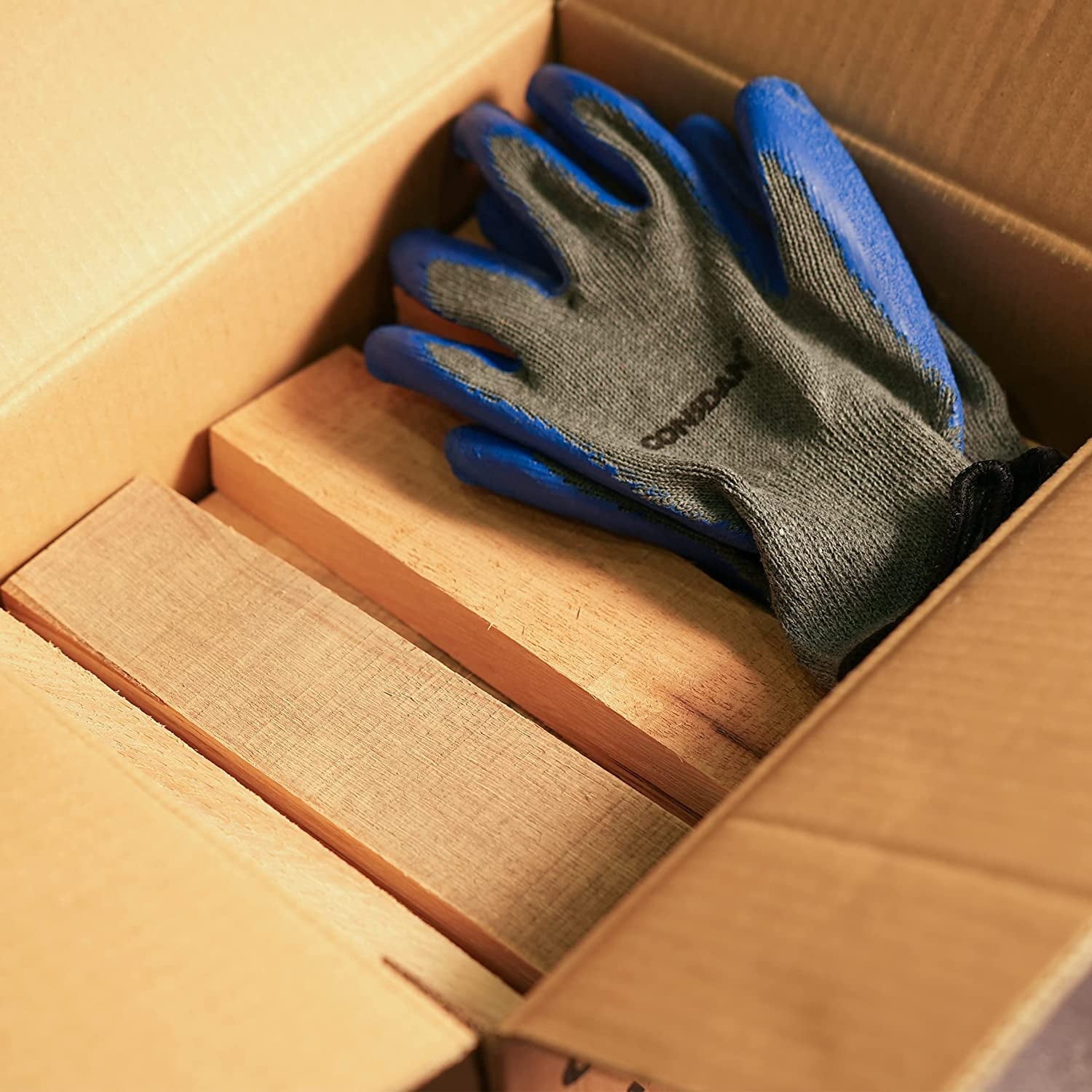 CONSDAN Wood Chips for Smoker, USA Grown Oak Pizza Oven Wood, BBQ Cooking Natural Wood Chunks, Kiln Dried Firewood, 12 LBS