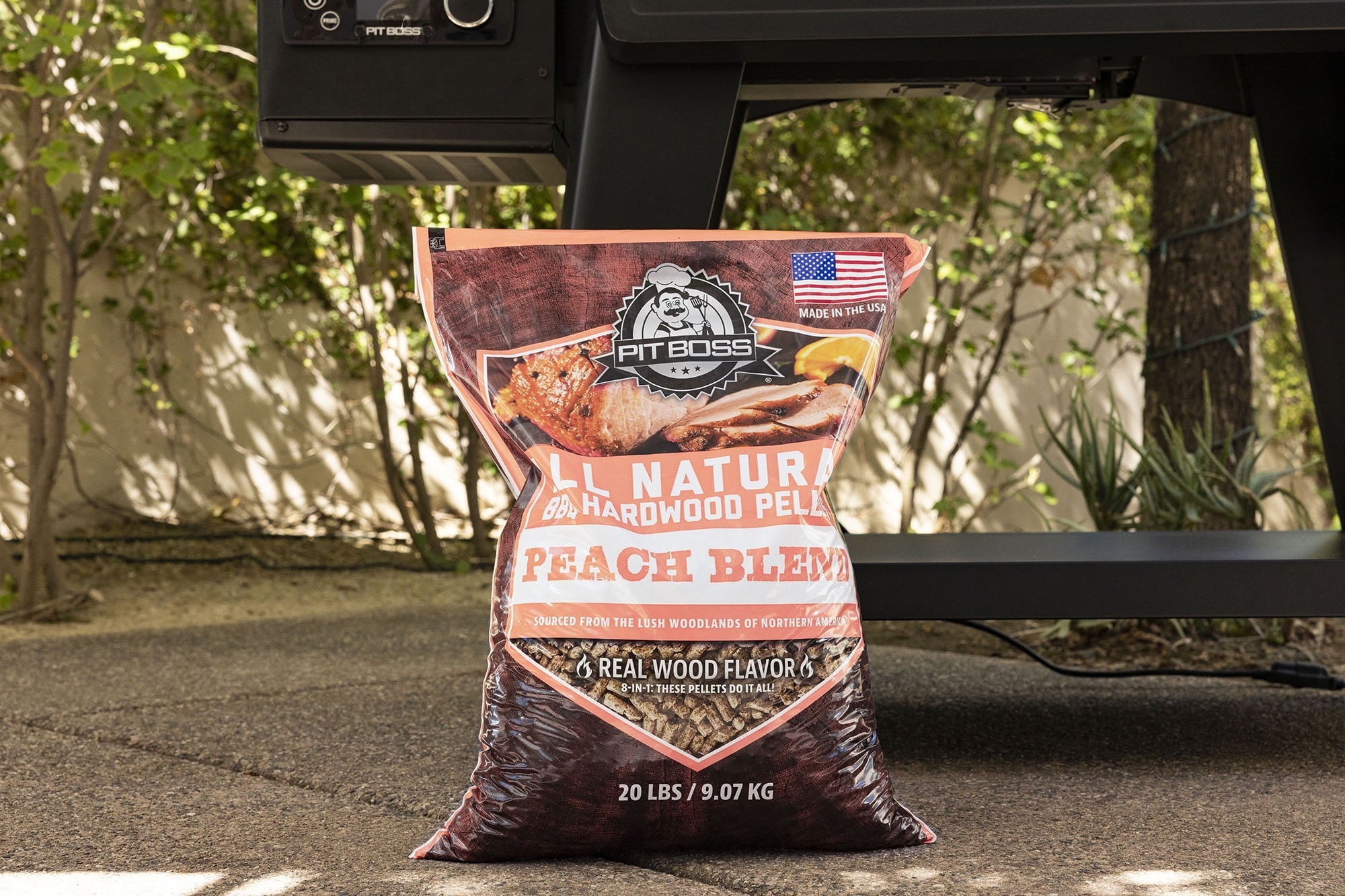 Pit Boss 100% All Natural Hardwood Peach Blend BBQ Grilling Pellets, 20 Pound Bag