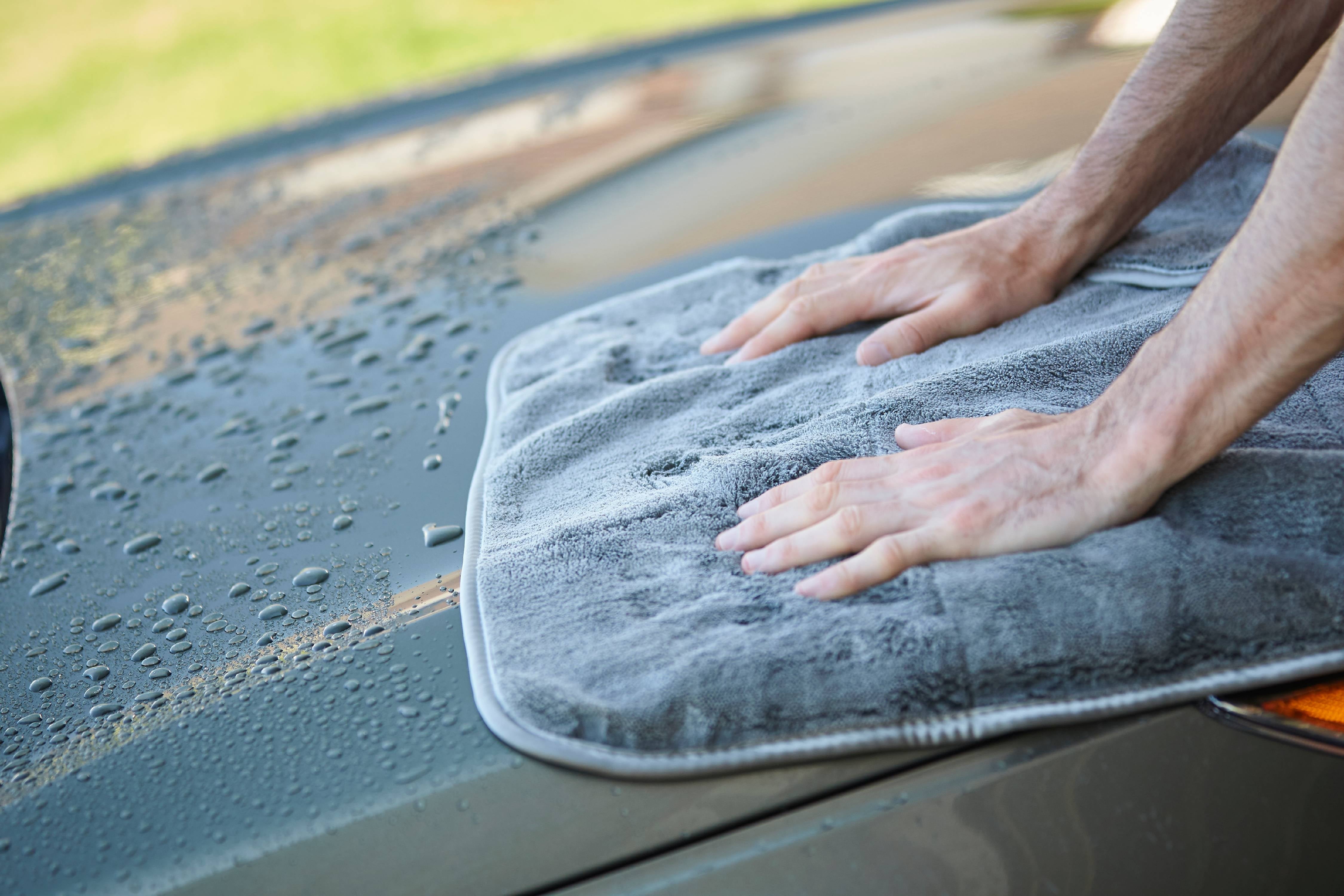 Viking Car Care Viking Final Shine Monster Drying Towel - 4 Square Feet Dries Your Vehicle Fast and Streak Free