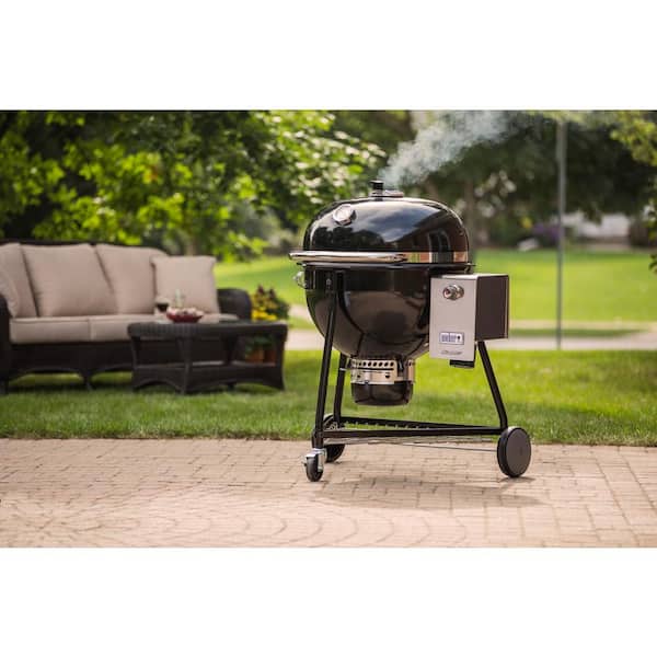 Summit Kamado E6 24 in. Charcoal Grill in Black