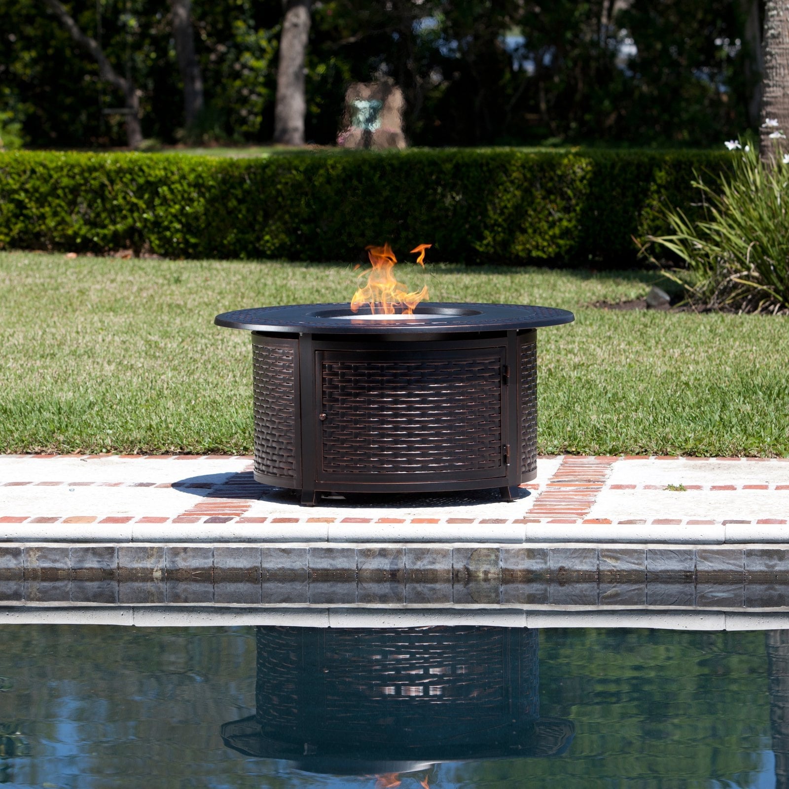 Fire Sense Bellante Woven Cast Aluminum Propane Fire Table with FREE Cover