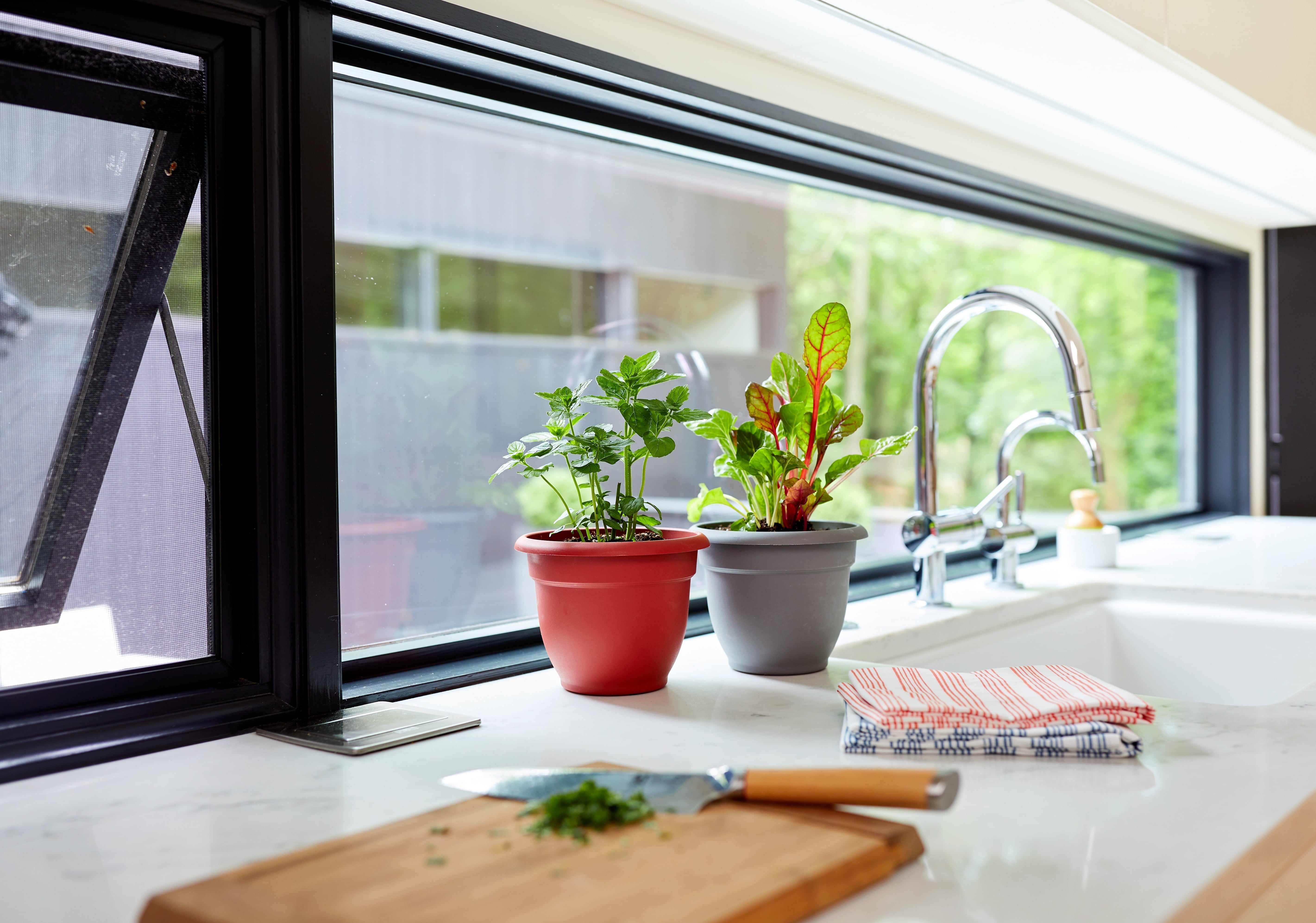 Bloem 6-in Ariana Plastic Round Planter 3-Pack with Self-Watering Inserts - Burnt Red