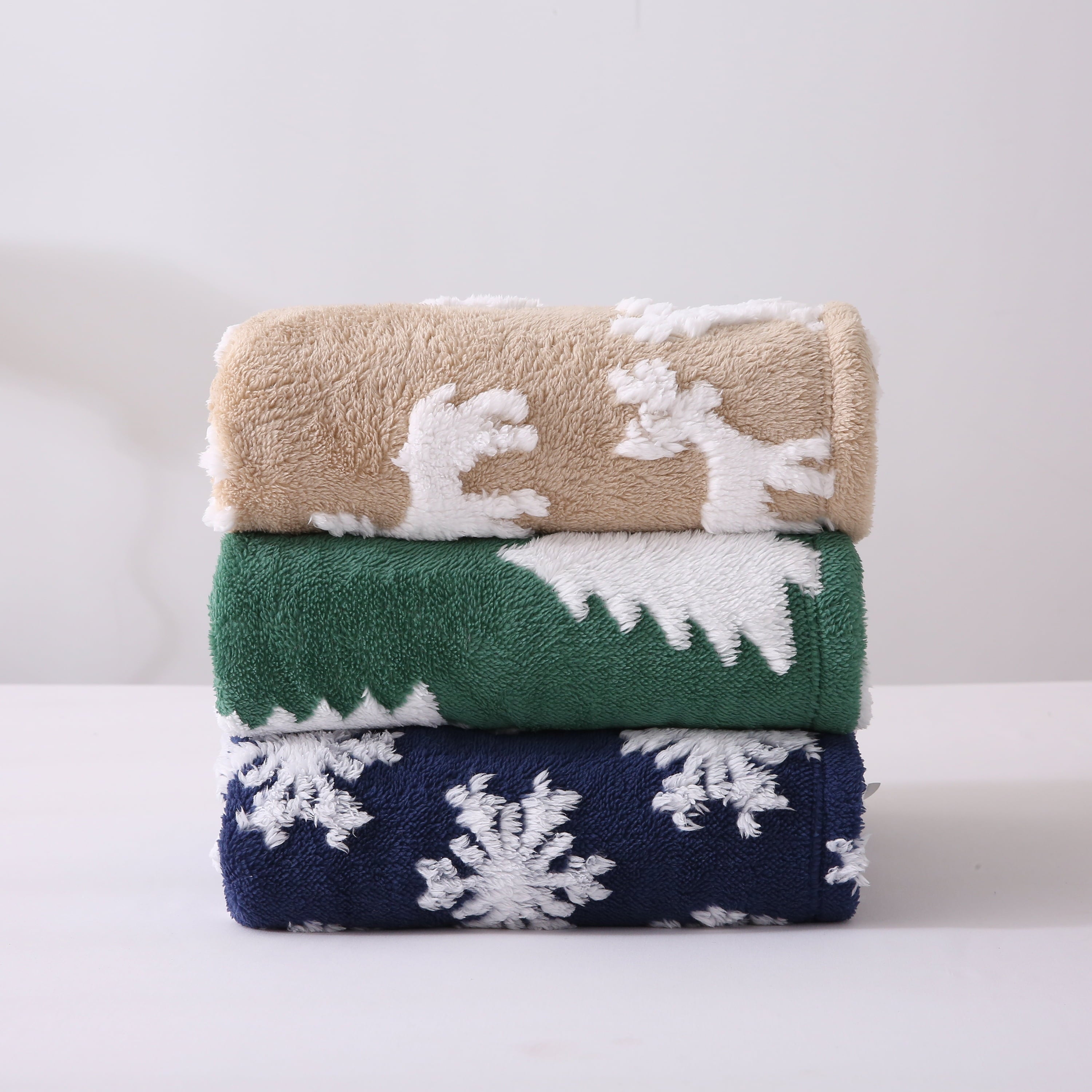 Mainstays Blue Snowflake Sherpa Throw Blanket, 50