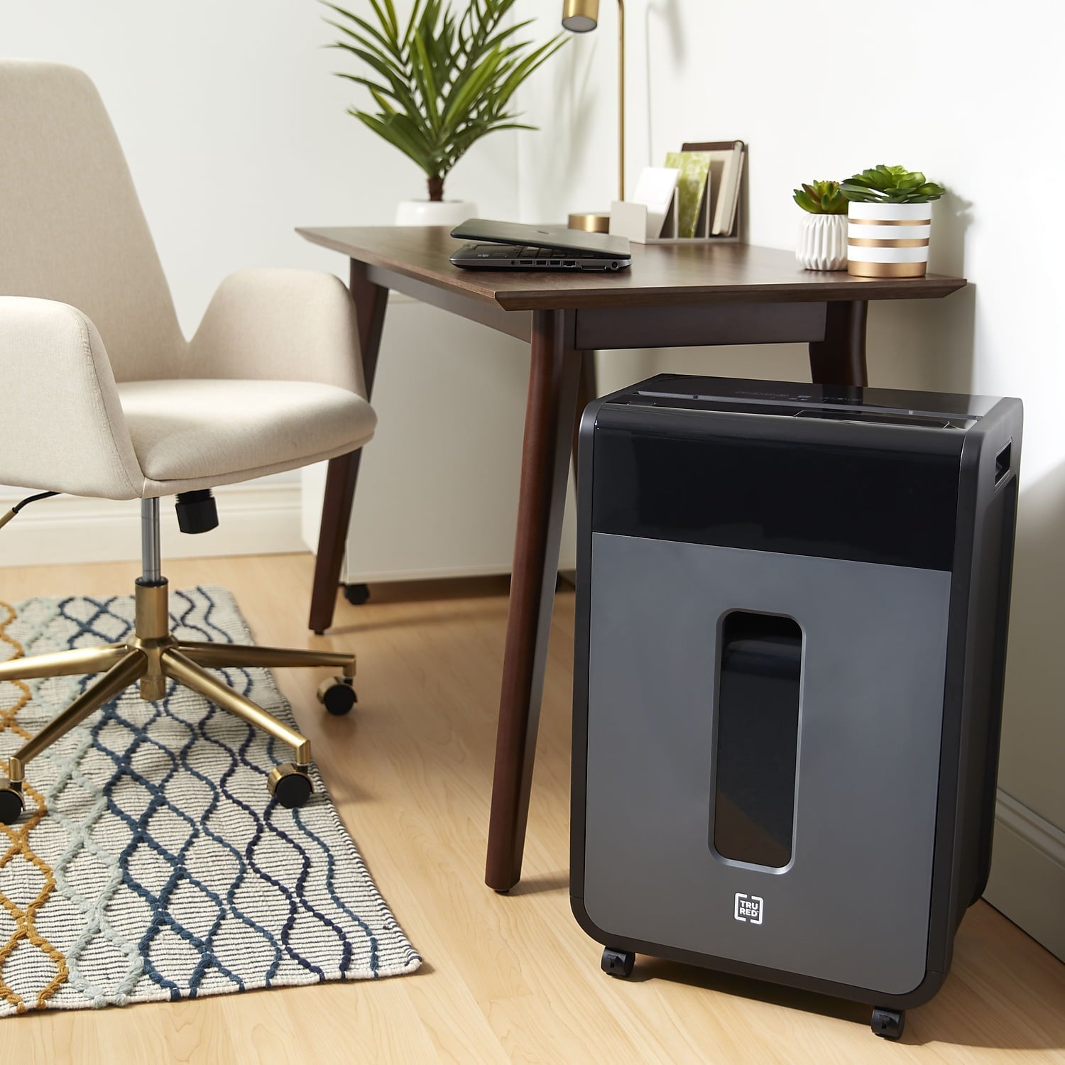 TRU RED 20-Sheet Micro-Cut Commercial Shredder (TR-BMC20A)