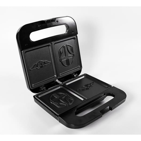 Black Star Wars 'The Mandalorian' Grilled Cheese Sandwich Maker