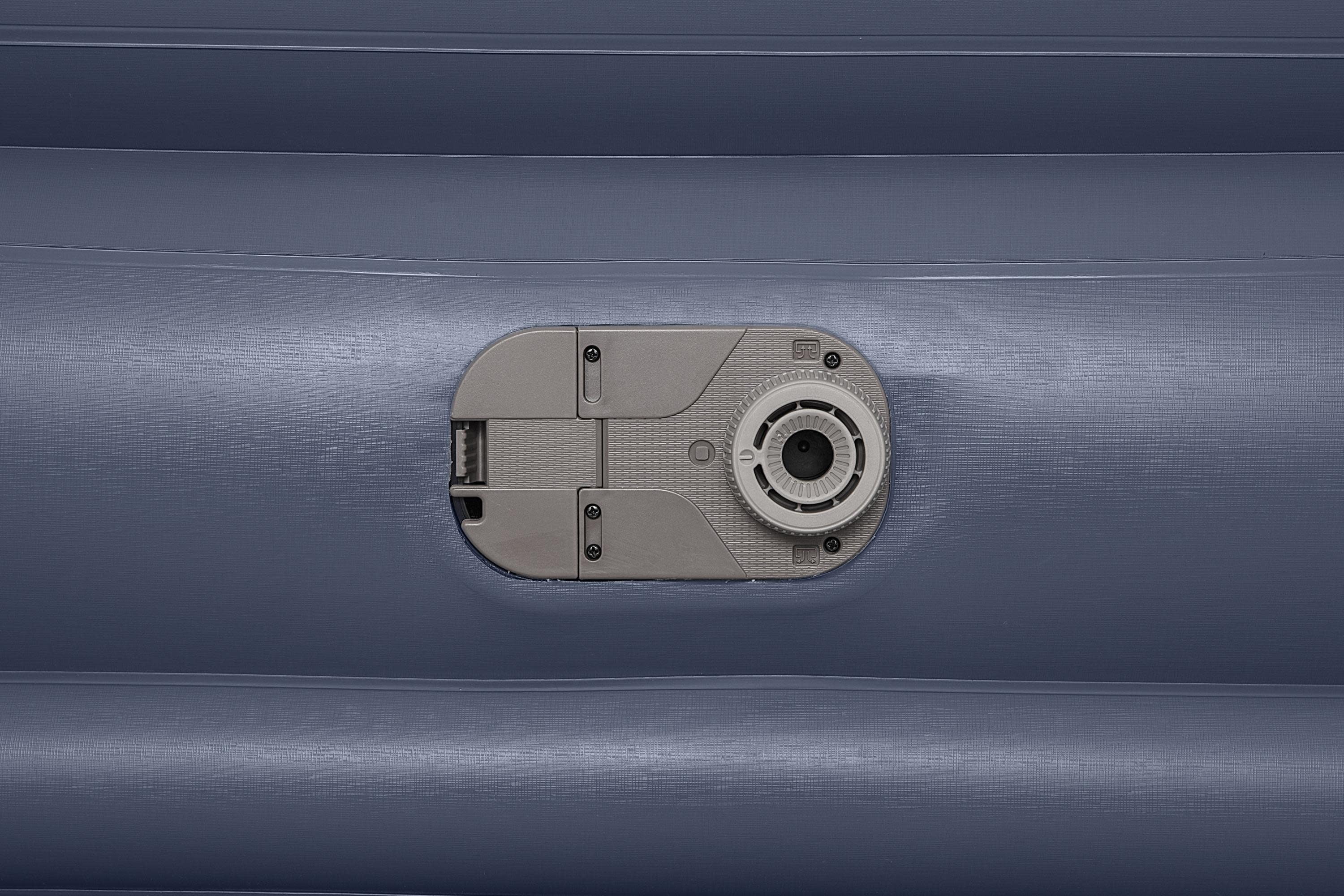 Trail Tritech QuadComfort 18in Air Mattress Antimicrobial Coating with Built-in AC Pump, Queen