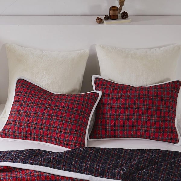 Plaid Fur 3-Piece Red, Navy Plaid Cotton King/Cal King Quilt Set
