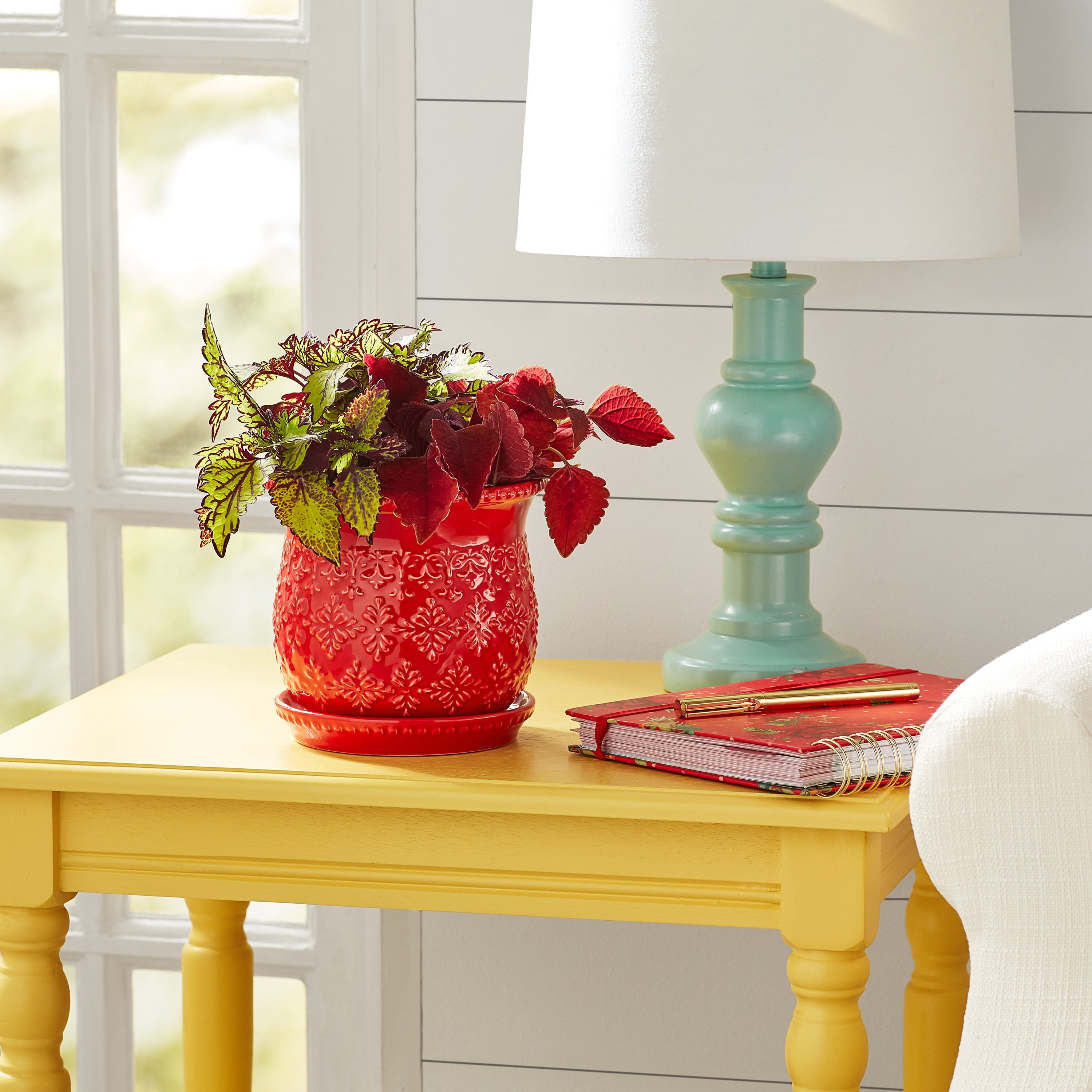 The Pioneer Woman Embossed Timeless Geo Red Planter, 6 in, Stoneware