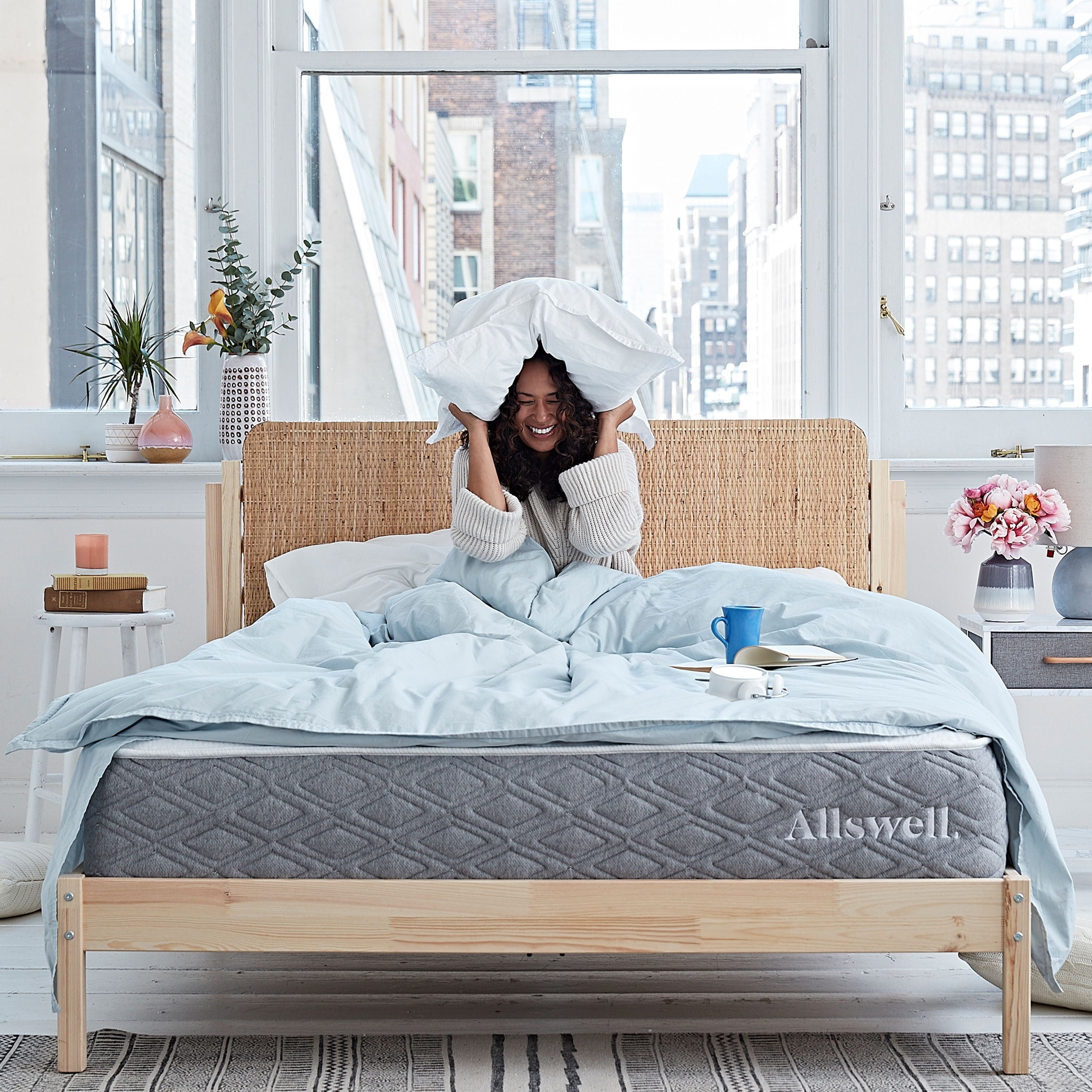 The Allswell Luxe 12